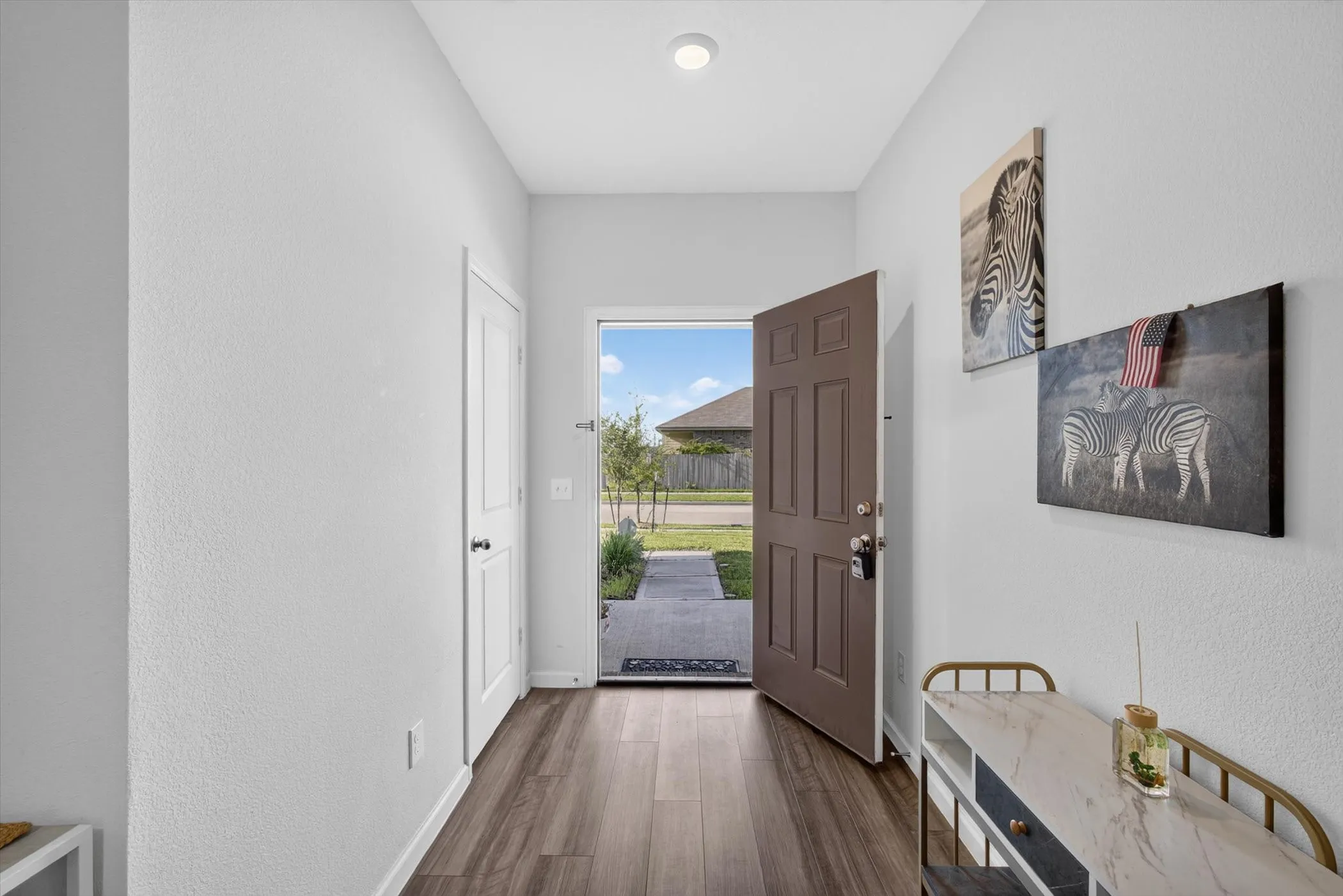 Single Family Residence For Rent in Harris County , 13435 Wembley Heights Drive, Houston, Texas 77049, 3 Bedroom, 2 Bathroom, 2 Garage spaces, 1,565 Sqft, built in 2022, mls#21335506, Real Estate Agent in Houston, Homes For Rent in Harris county, Homes For Rent in Houston, Realtor in Houston Texas, Real Estate Brokerage Independent Realty Texas, Luminita Cordes Realtor