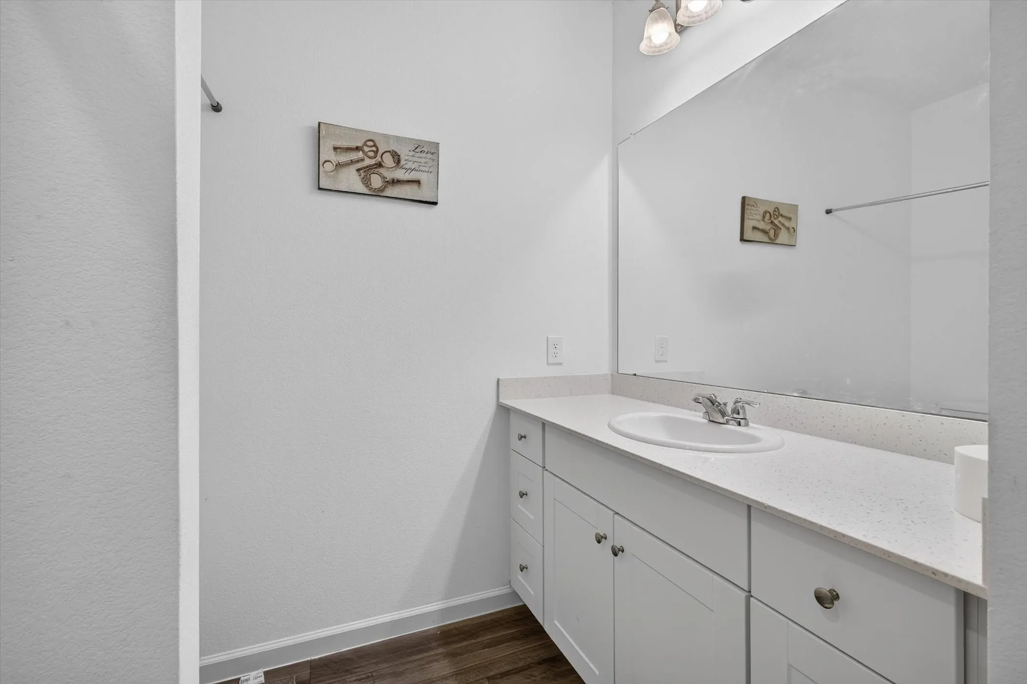 Single Family Residence For Rent in Harris County , 13435 Wembley Heights Drive, Houston, Texas 77049, 3 Bedroom, 2 Bathroom, 2 Garage spaces, 1,565 Sqft, built in 2022, mls#21335506, Real Estate Agent in Houston, Homes For Rent in Harris county, Homes For Rent in Houston, Realtor in Houston Texas, Real Estate Brokerage Independent Realty Texas, Luminita Cordes Realtor