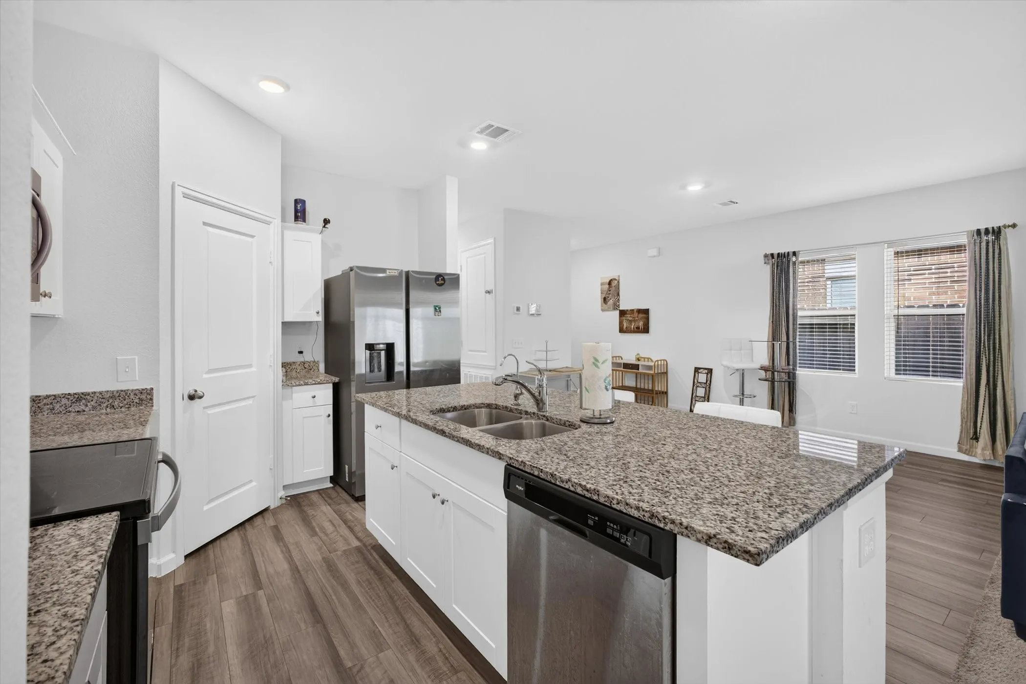 Single Family Residence For Rent in Harris County , 13435 Wembley Heights Drive, Houston, Texas 77049, 3 Bedroom, 2 Bathroom, 2 Garage spaces, 1,565 Sqft, built in 2022, mls#21335506, Real Estate Agent in Houston, Homes For Rent in Harris county, Homes For Rent in Houston, Realtor in Houston Texas, Real Estate Brokerage Independent Realty Texas, Luminita Cordes Realtor