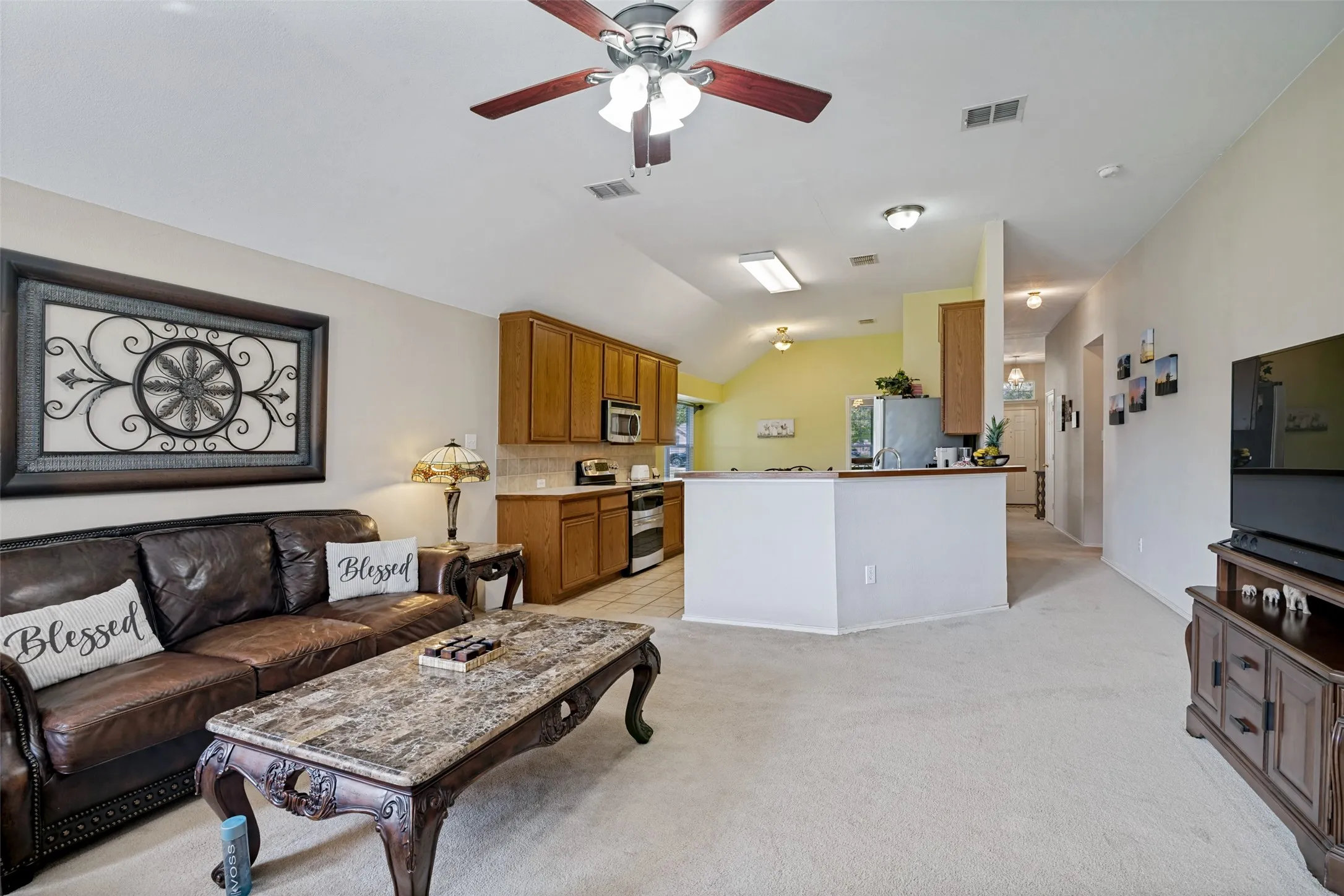Single Family Residence For Sale in Dallas County , 8702 Nairn Street, Rowlett, Texas 75089, 4 Bedroom, 2 Bathroom, 2 Garage spaces, 2,140 Sqft, built in 2003, mls#21336804, Real Estate Agent in Rowlett, Homes For Sale in Dallas county, Homes For Sale in Rowlett, Realtor in Rowlett Texas, Real Estate Brokerage Independent Realty Texas, Luminita Cordes Realtor