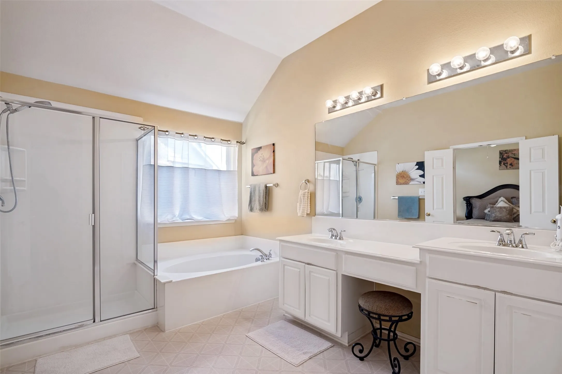 Single Family Residence For Sale in Dallas County , 8702 Nairn Street, Rowlett, Texas 75089, 4 Bedroom, 2 Bathroom, 2 Garage spaces, 2,140 Sqft, built in 2003, mls#21336804, Real Estate Agent in Rowlett, Homes For Sale in Dallas county, Homes For Sale in Rowlett, Realtor in Rowlett Texas, Real Estate Brokerage Independent Realty Texas, Luminita Cordes Realtor
