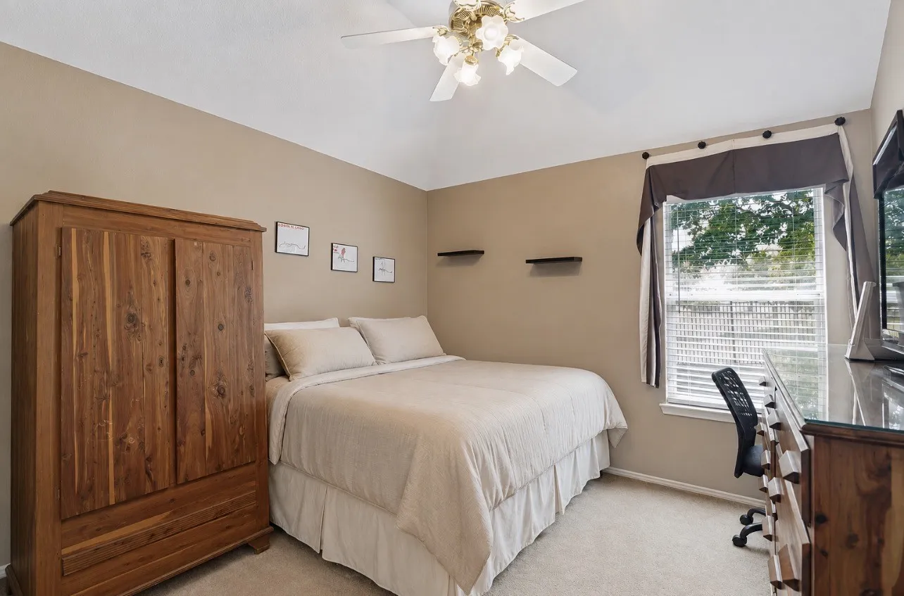 Single Family Residence For Sale in Dallas County , 8702 Nairn Street, Rowlett, Texas 75089, 4 Bedroom, 2 Bathroom, 2 Garage spaces, 2,140 Sqft, built in 2003, mls#21336804, Real Estate Agent in Rowlett, Homes For Sale in Dallas county, Homes For Sale in Rowlett, Realtor in Rowlett Texas, Real Estate Brokerage Independent Realty Texas, Luminita Cordes Realtor