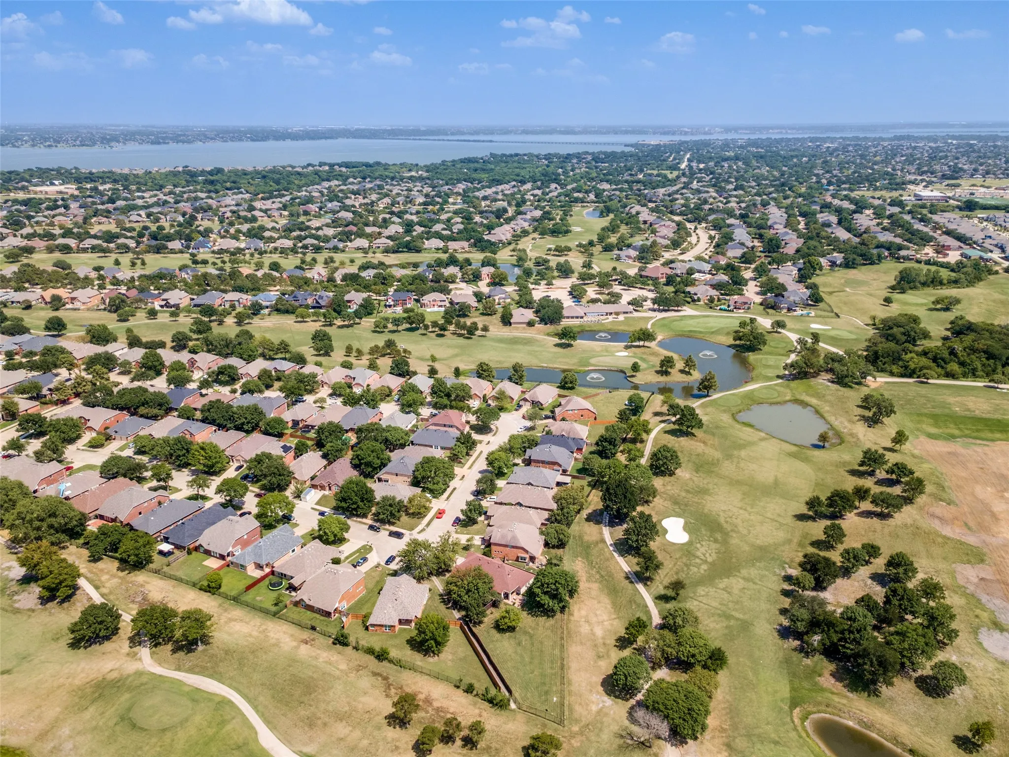 Single Family Residence For Sale in Dallas County , 8702 Nairn Street, Rowlett, Texas 75089, 4 Bedroom, 2 Bathroom, 2 Garage spaces, 2,140 Sqft, built in 2003, mls#21336804, Real Estate Agent in Rowlett, Homes For Sale in Dallas county, Homes For Sale in Rowlett, Realtor in Rowlett Texas, Real Estate Brokerage Independent Realty Texas, Luminita Cordes Realtor