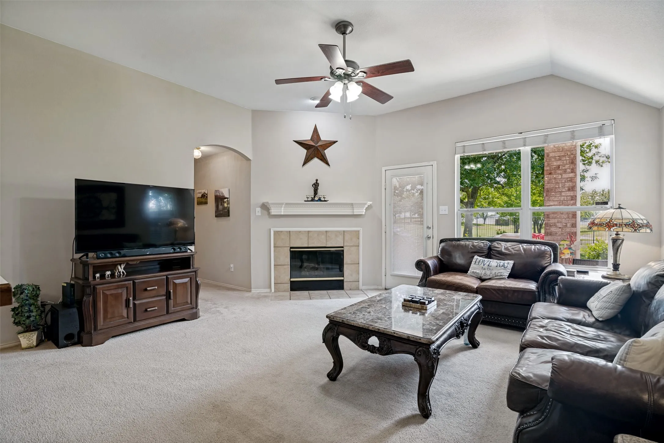 Single Family Residence For Sale in Dallas County , 8702 Nairn Street, Rowlett, Texas 75089, 4 Bedroom, 2 Bathroom, 2 Garage spaces, 2,140 Sqft, built in 2003, mls#21336804, Real Estate Agent in Rowlett, Homes For Sale in Dallas county, Homes For Sale in Rowlett, Realtor in Rowlett Texas, Real Estate Brokerage Independent Realty Texas, Luminita Cordes Realtor