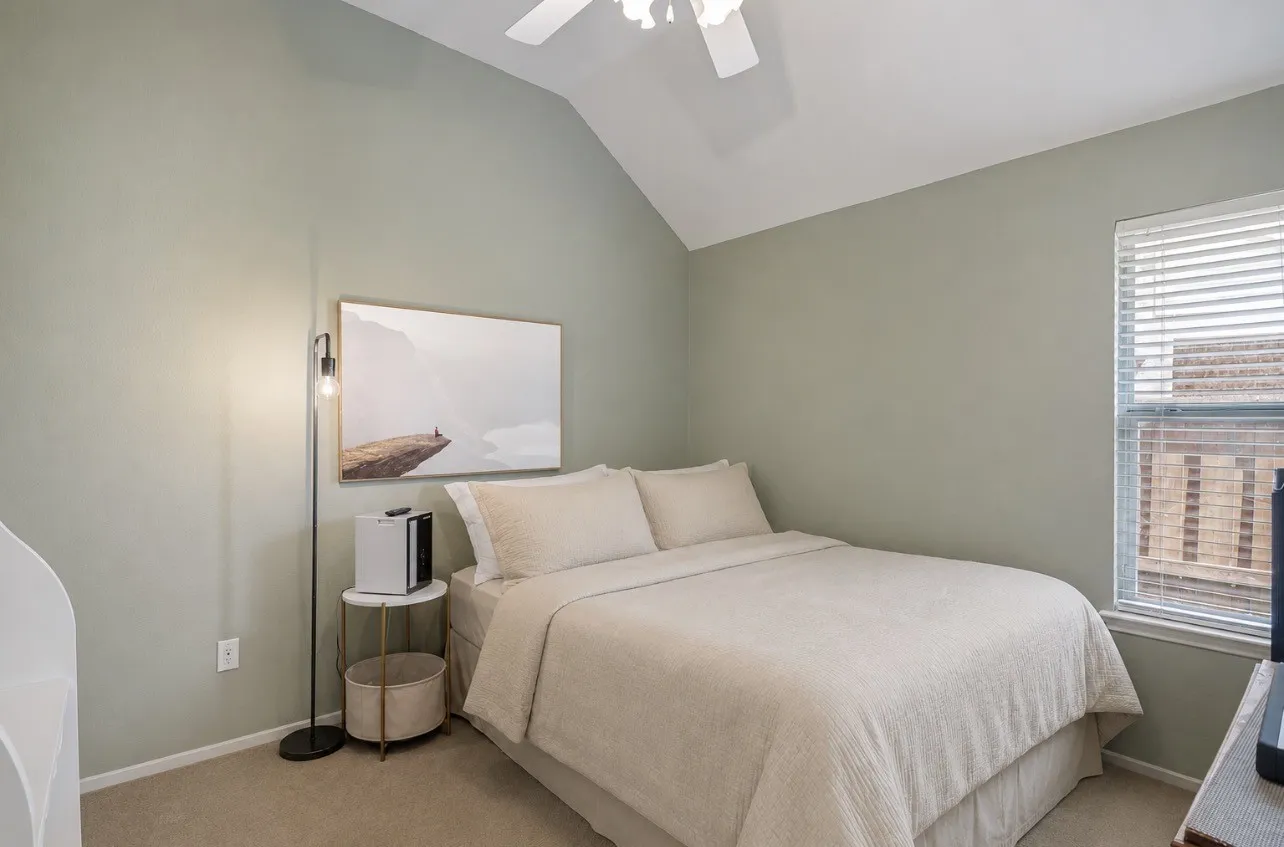 Single Family Residence For Sale in Dallas County , 8702 Nairn Street, Rowlett, Texas 75089, 4 Bedroom, 2 Bathroom, 2 Garage spaces, 2,140 Sqft, built in 2003, mls#21336804, Real Estate Agent in Rowlett, Homes For Sale in Dallas county, Homes For Sale in Rowlett, Realtor in Rowlett Texas, Real Estate Brokerage Independent Realty Texas, Luminita Cordes Realtor