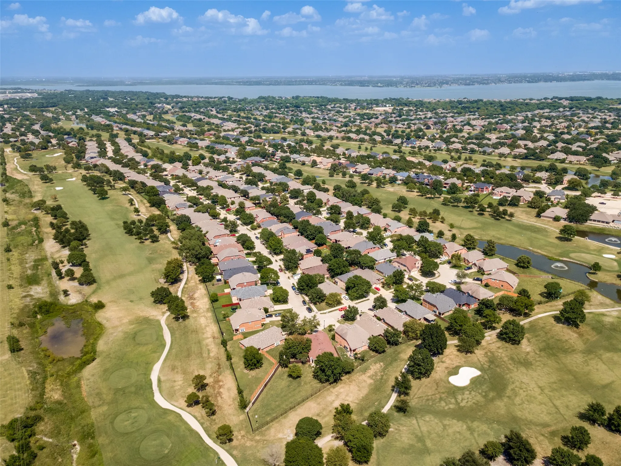 Single Family Residence For Sale in Dallas County , 8702 Nairn Street, Rowlett, Texas 75089, 4 Bedroom, 2 Bathroom, 2 Garage spaces, 2,140 Sqft, built in 2003, mls#21336804, Real Estate Agent in Rowlett, Homes For Sale in Dallas county, Homes For Sale in Rowlett, Realtor in Rowlett Texas, Real Estate Brokerage Independent Realty Texas, Luminita Cordes Realtor