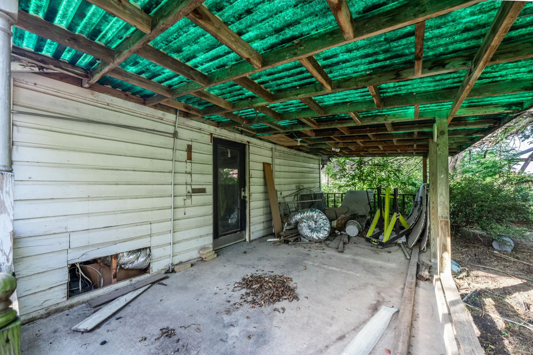Single Family Residence For Sale in Mc Lennan County , 2817 Burnett Avenue, Waco, Texas 76711, 2 Bedroom, 2 Bathroom, Garage spaces, 1,080 Sqft, built in 1945, mls#21337822, Real Estate Agent in Waco, Homes For Sale in Mc Lennan county, Homes For Sale in Waco, Realtor in Waco Texas, Real Estate Brokerage Independent Realty Texas, Luminita Cordes Realtor