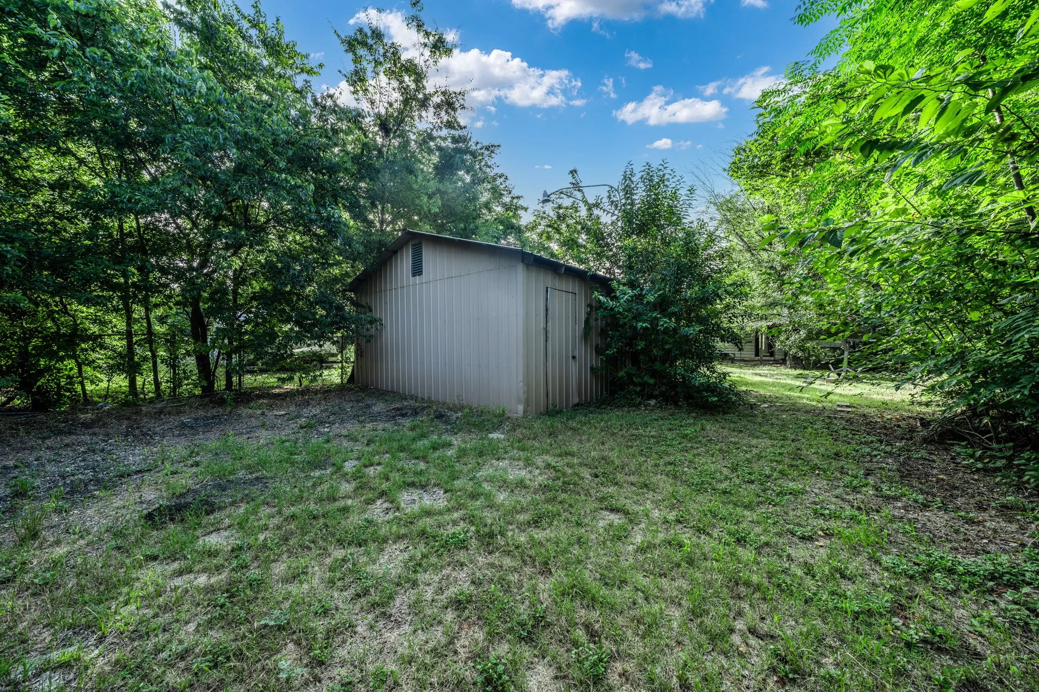 Single Family Residence For Sale in Mc Lennan County , 2817 Burnett Avenue, Waco, Texas 76711, 2 Bedroom, 2 Bathroom, Garage spaces, 1,080 Sqft, built in 1945, mls#21337822, Real Estate Agent in Waco, Homes For Sale in Mc Lennan county, Homes For Sale in Waco, Realtor in Waco Texas, Real Estate Brokerage Independent Realty Texas, Luminita Cordes Realtor
