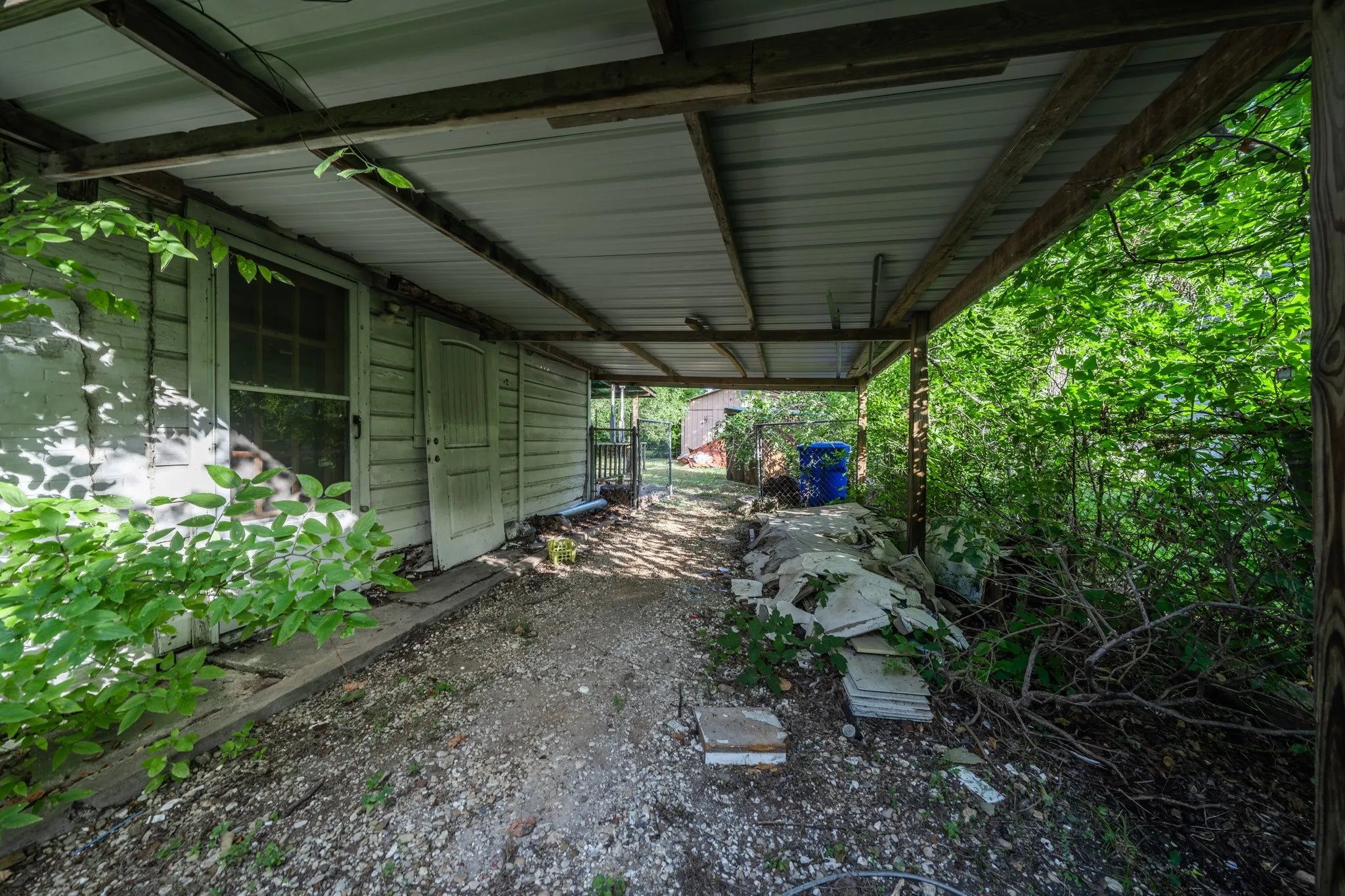 Single Family Residence For Sale in Mc Lennan County , 2817 Burnett Avenue, Waco, Texas 76711, 2 Bedroom, 2 Bathroom, Garage spaces, 1,080 Sqft, built in 1945, mls#21337822, Real Estate Agent in Waco, Homes For Sale in Mc Lennan county, Homes For Sale in Waco, Realtor in Waco Texas, Real Estate Brokerage Independent Realty Texas, Luminita Cordes Realtor