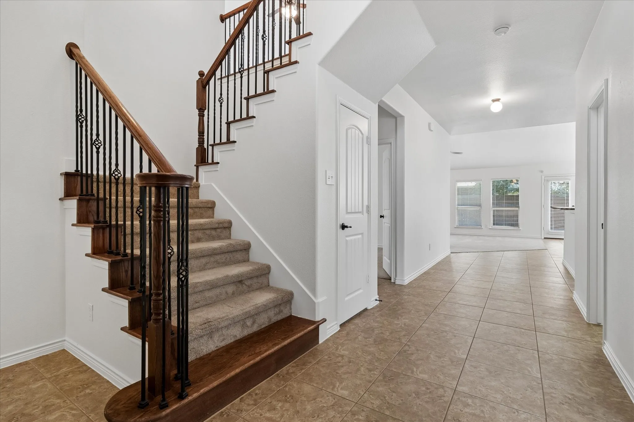 Single Family Residence For Sale in Collin County , 10109 Ransom Ridge Road, Mc Kinney, Texas 75072, 4 Bedroom, 4 Bathroom, 2 Garage spaces, 3,022 Sqft, built in 2011, mls#21335766, Real Estate Agent in Mc Kinney, Homes For Sale in Collin county, Homes For Sale in Mc Kinney, Realtor in Mc Kinney Texas, Real Estate Brokerage Independent Realty Texas, Luminita Cordes Realtor
