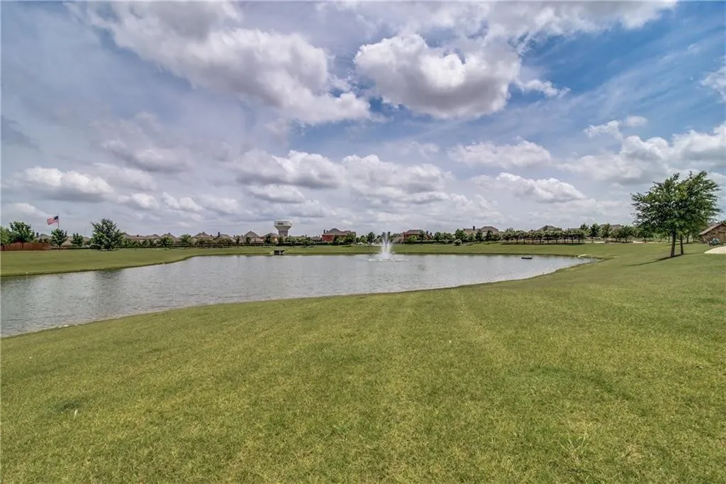Single Family Residence For Sale in Collin County , 10109 Ransom Ridge Road, Mc Kinney, Texas 75072, 4 Bedroom, 4 Bathroom, 2 Garage spaces, 3,022 Sqft, built in 2011, mls#21335766, Real Estate Agent in Mc Kinney, Homes For Sale in Collin county, Homes For Sale in Mc Kinney, Realtor in Mc Kinney Texas, Real Estate Brokerage Independent Realty Texas, Luminita Cordes Realtor