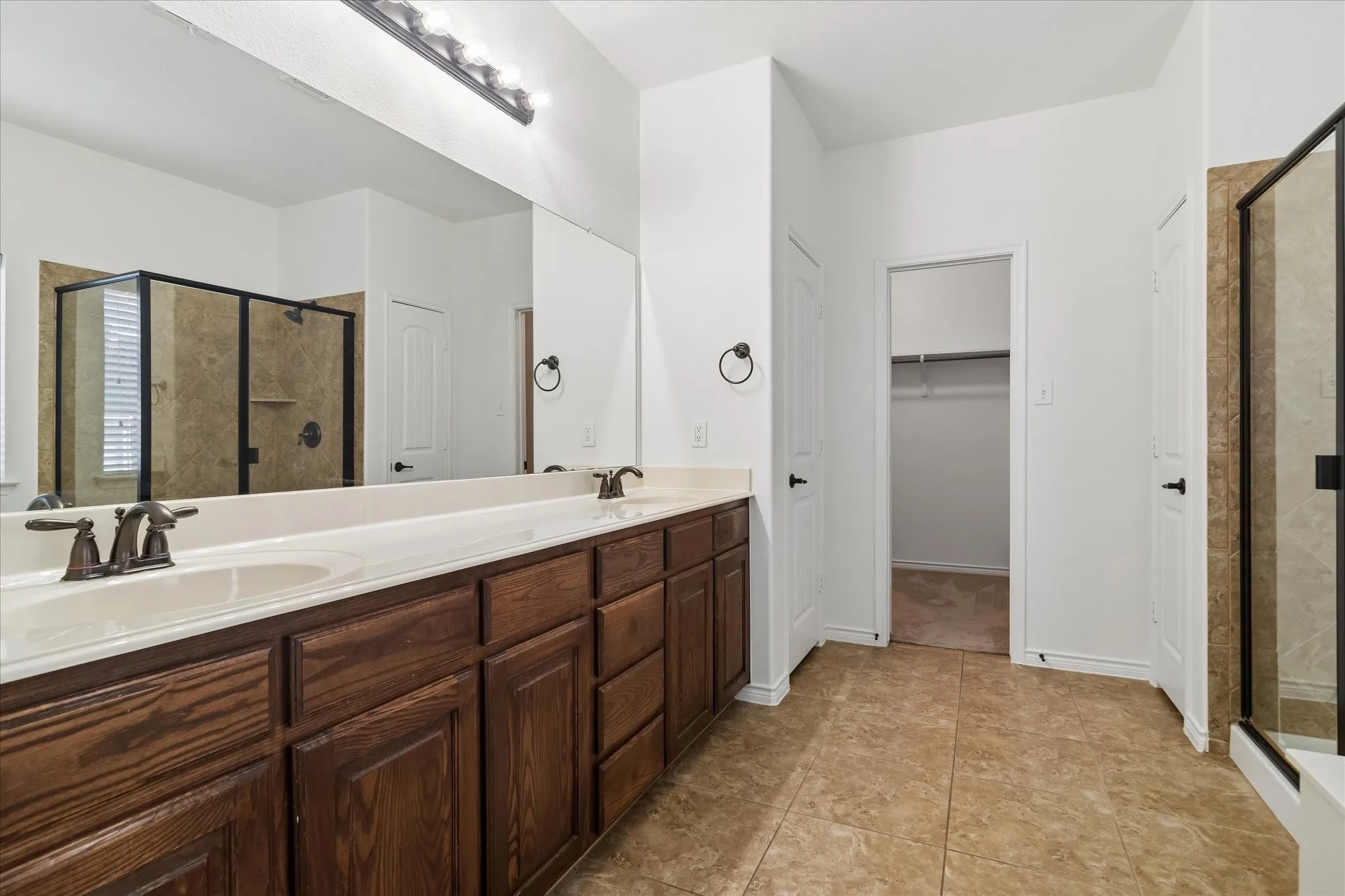 Single Family Residence For Sale in Collin County , 10109 Ransom Ridge Road, Mc Kinney, Texas 75072, 4 Bedroom, 4 Bathroom, 2 Garage spaces, 3,022 Sqft, built in 2011, mls#21335766, Real Estate Agent in Mc Kinney, Homes For Sale in Collin county, Homes For Sale in Mc Kinney, Realtor in Mc Kinney Texas, Real Estate Brokerage Independent Realty Texas, Luminita Cordes Realtor
