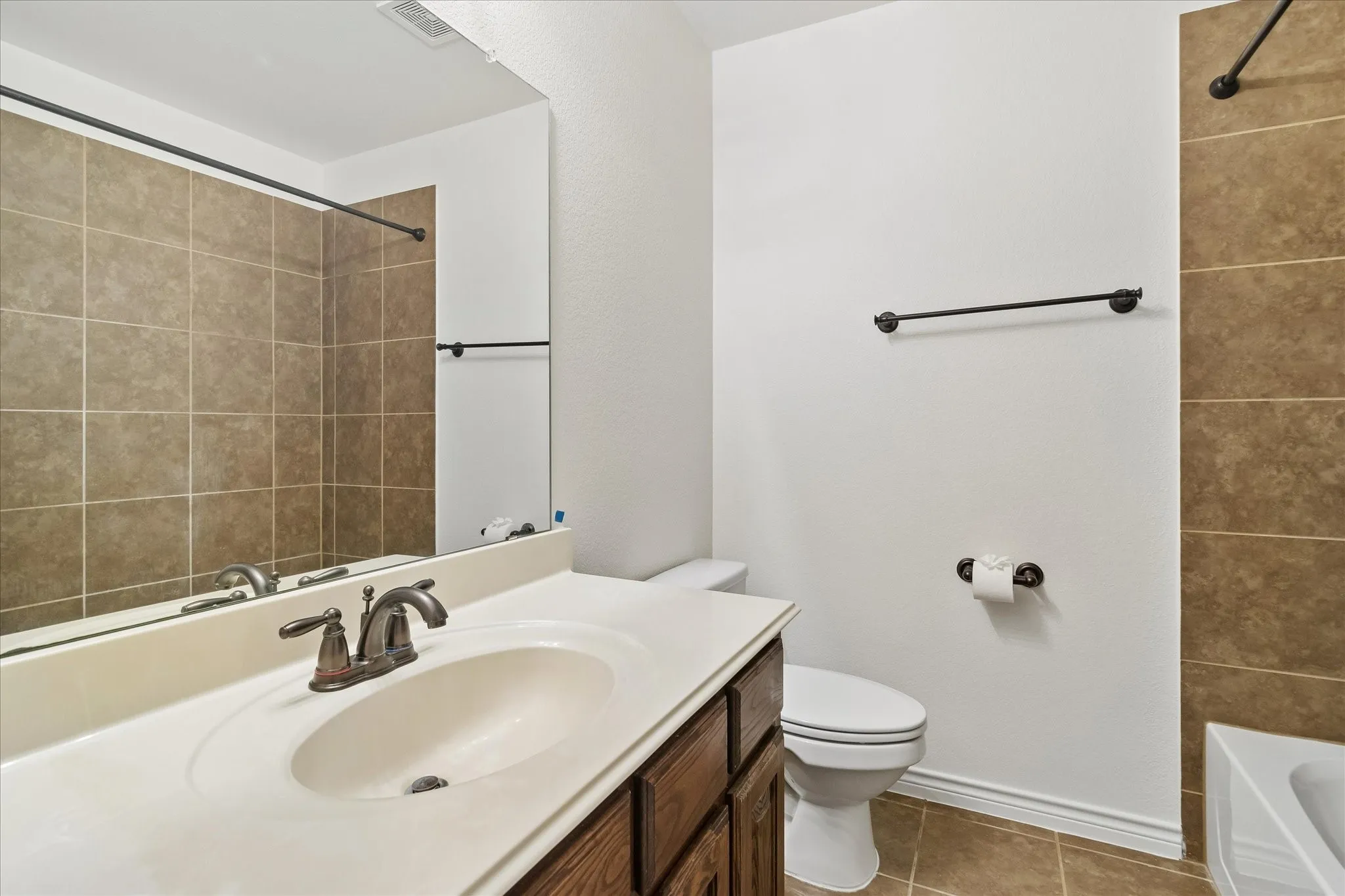 Single Family Residence For Sale in Collin County , 10109 Ransom Ridge Road, Mc Kinney, Texas 75072, 4 Bedroom, 4 Bathroom, 2 Garage spaces, 3,022 Sqft, built in 2011, mls#21335766, Real Estate Agent in Mc Kinney, Homes For Sale in Collin county, Homes For Sale in Mc Kinney, Realtor in Mc Kinney Texas, Real Estate Brokerage Independent Realty Texas, Luminita Cordes Realtor