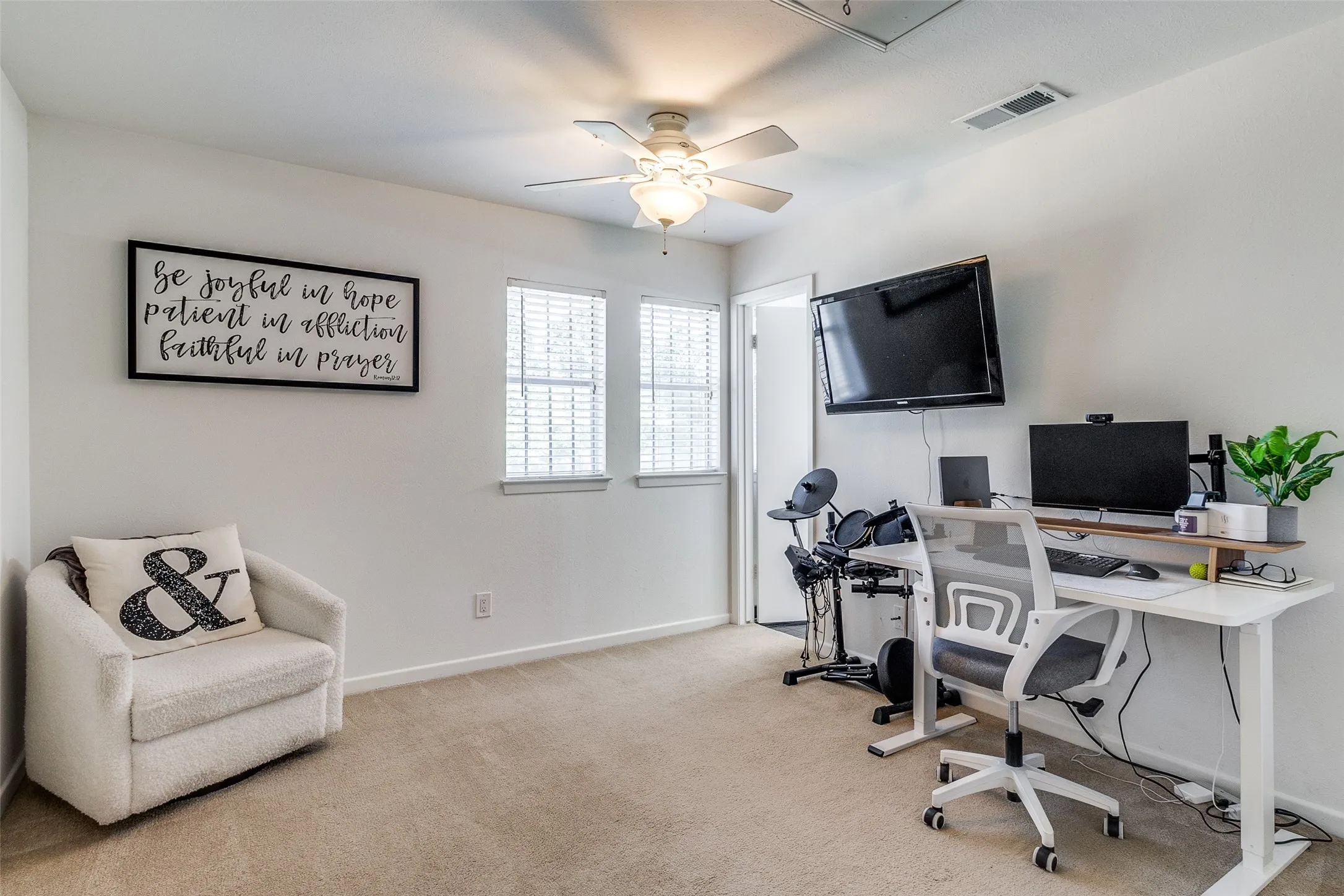 Townhouse For Sale in Dallas County , 7618 Pebblestone Drive, Dallas, Texas 75230, 2 Bedroom, 3 Bathroom, Garage spaces, 1,320 Sqft, built in 1969, mls#21337509, Real Estate Agent in Dallas, Homes For Sale in Dallas county, Homes For Sale in Dallas, Realtor in Dallas Texas, Real Estate Brokerage Independent Realty Texas, Luminita Cordes Realtor