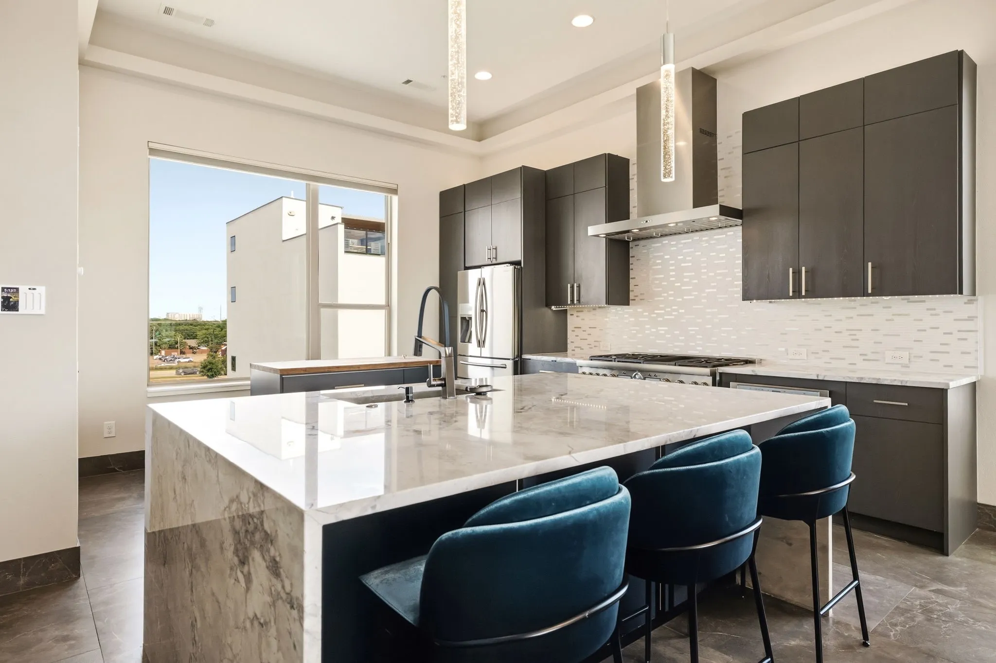 Townhouse For Sale in Denton County , 4928 Blaynes Road, The Colony, Texas 75056, 4 Bedroom, 6 Bathroom, 3 Garage spaces, 3,418 Sqft, built in 2020, mls#21337892, Real Estate Agent in The Colony, Homes For Sale in Denton county, Homes For Sale in The Colony, Realtor in The Colony Texas, Real Estate Brokerage Independent Realty Texas, Luminita Cordes Realtor