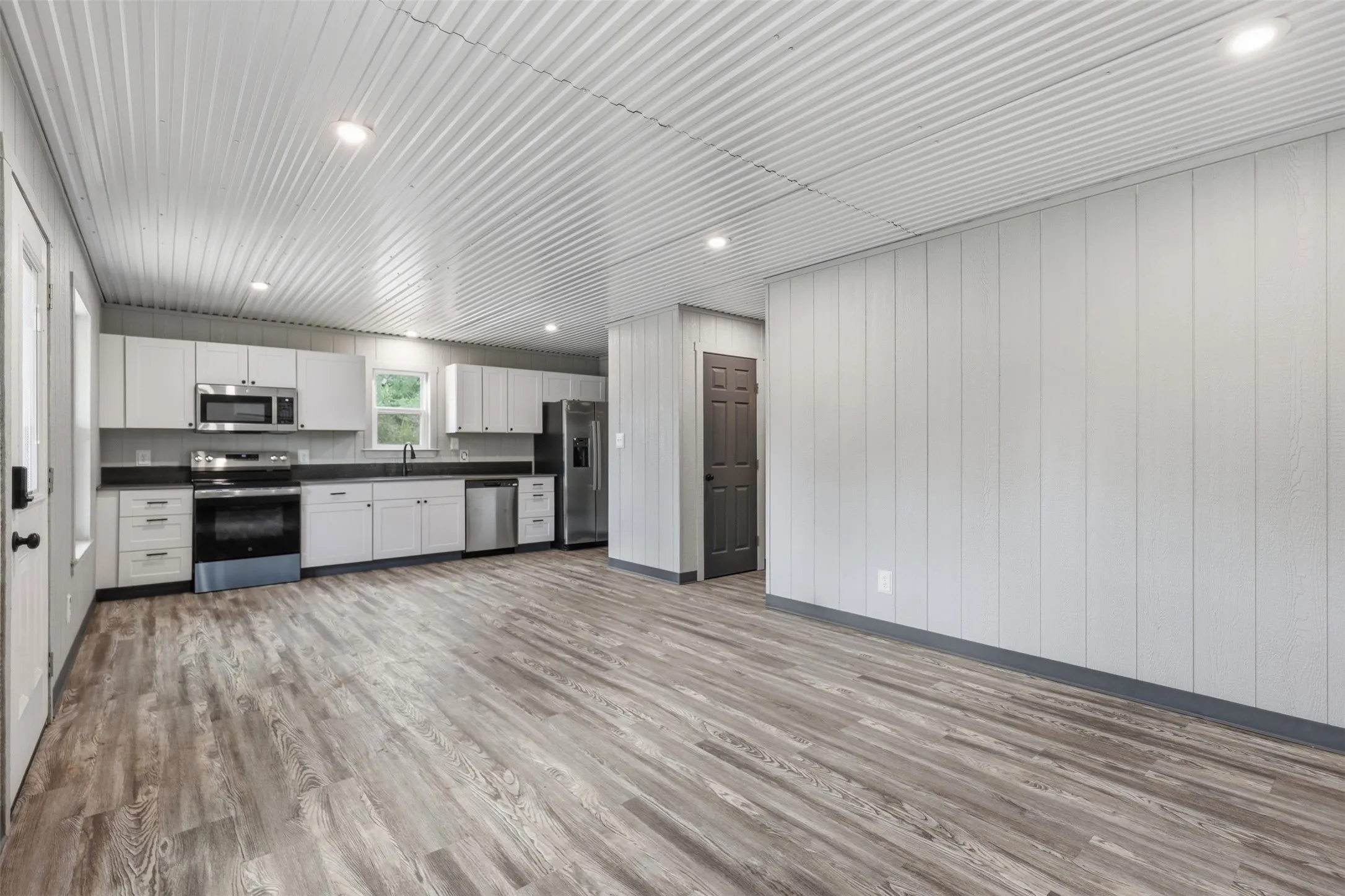 Single Family Residence For Sale in Hood County , 3006 Moon Court, Granbury, Texas 76049, 3 Bedroom, 2 Bathroom, Garage spaces, 1,070 Sqft, built in 2026, mls#21336447, Real Estate Agent in Granbury, Homes For Sale in Hood county, Homes For Sale in Granbury, Realtor in Granbury Texas, Real Estate Brokerage Independent Realty Texas, Luminita Cordes Realtor