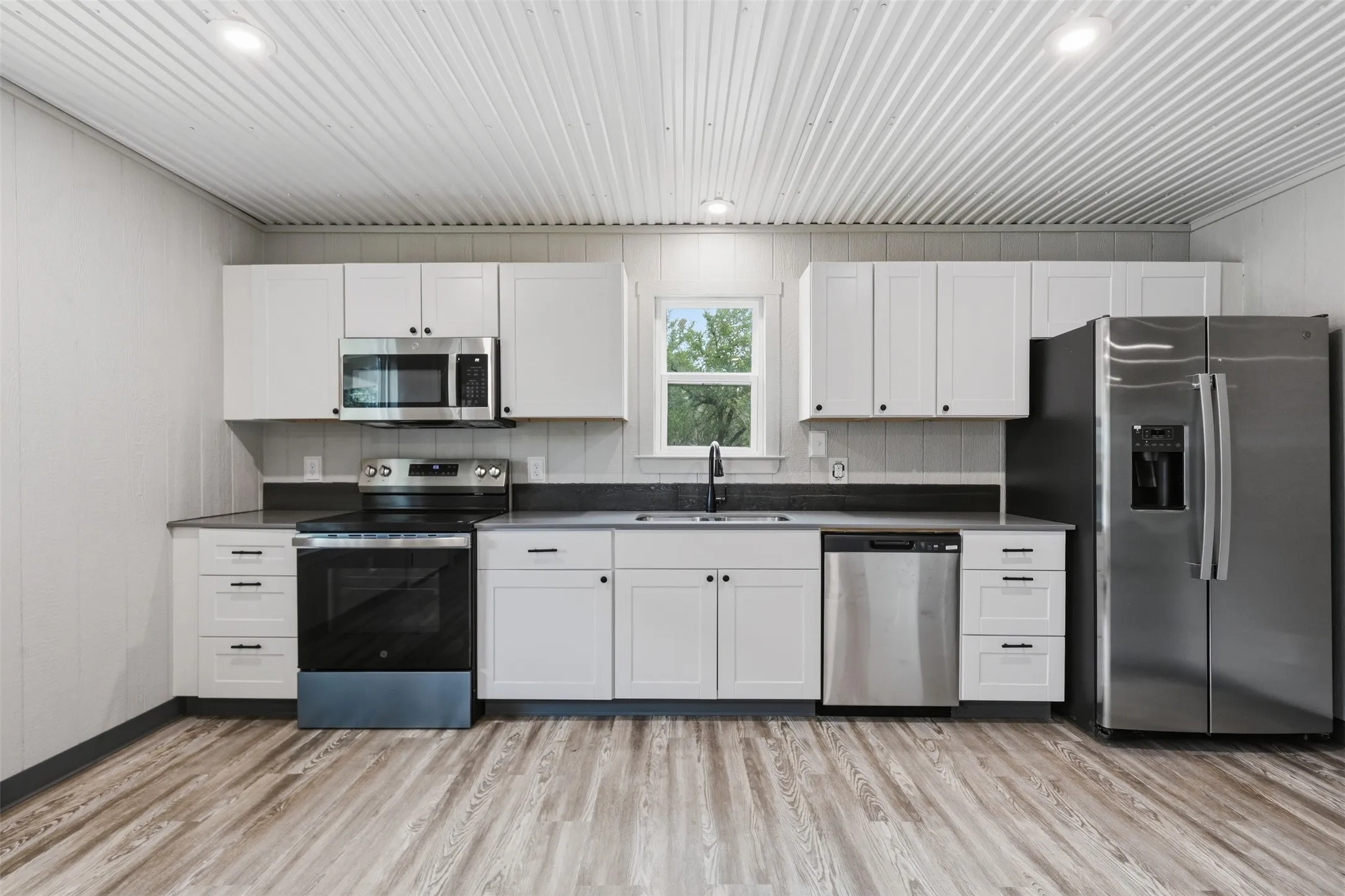 Single Family Residence For Sale in Hood County , 3006 Moon Court, Granbury, Texas 76049, 3 Bedroom, 2 Bathroom, Garage spaces, 1,070 Sqft, built in 2026, mls#21336447, Real Estate Agent in Granbury, Homes For Sale in Hood county, Homes For Sale in Granbury, Realtor in Granbury Texas, Real Estate Brokerage Independent Realty Texas, Luminita Cordes Realtor