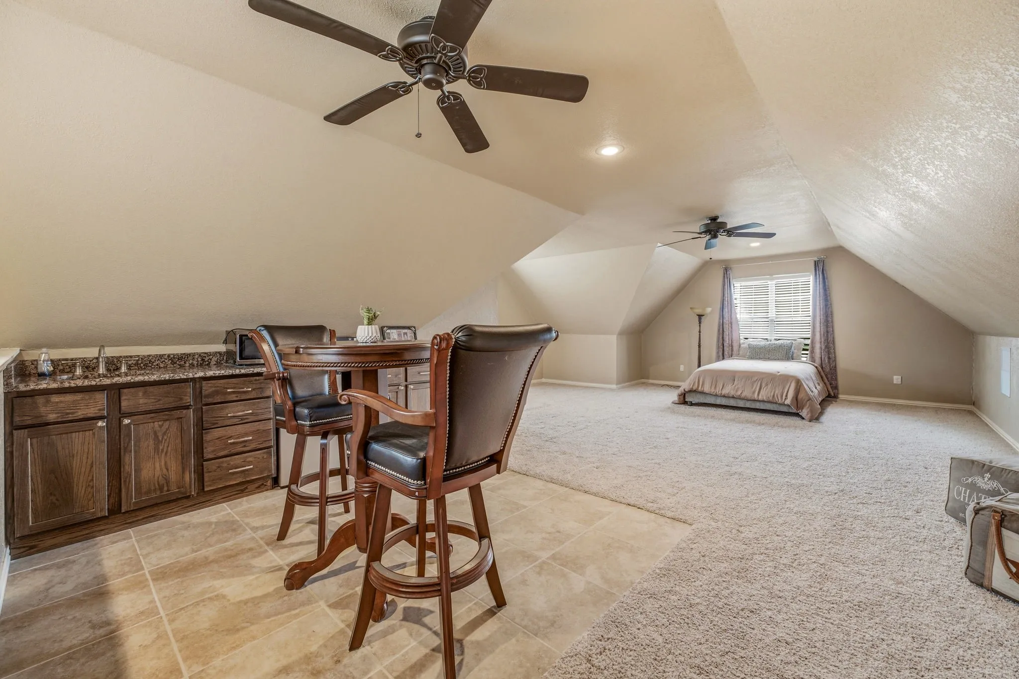 Single Family Residence For Sale in Parker County , 125 Rustling Elm Way, Azle, Texas 76020, 4 Bedroom, 4 Bathroom, 5 Garage spaces, 4,181 Sqft, built in 2007, mls#21334820, Real Estate Agent in Azle, Homes For Sale in Parker county, Homes For Sale in Azle, Realtor in Azle Texas, Real Estate Brokerage Independent Realty Texas, Luminita Cordes Realtor
