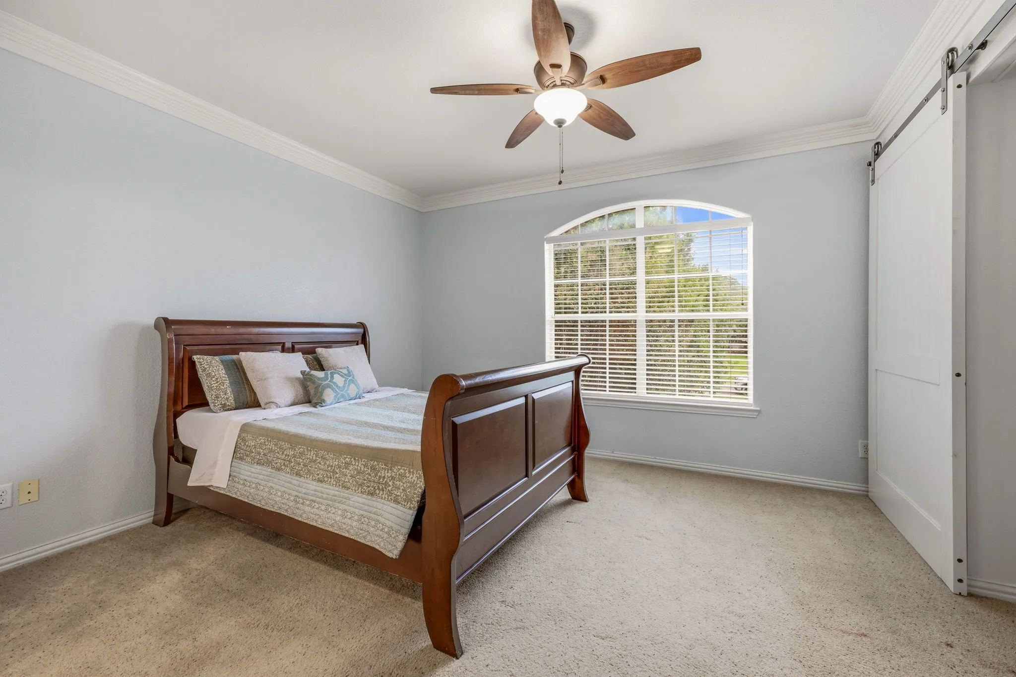 Single Family Residence For Sale in Parker County , 125 Rustling Elm Way, Azle, Texas 76020, 4 Bedroom, 4 Bathroom, 5 Garage spaces, 4,181 Sqft, built in 2007, mls#21334820, Real Estate Agent in Azle, Homes For Sale in Parker county, Homes For Sale in Azle, Realtor in Azle Texas, Real Estate Brokerage Independent Realty Texas, Luminita Cordes Realtor