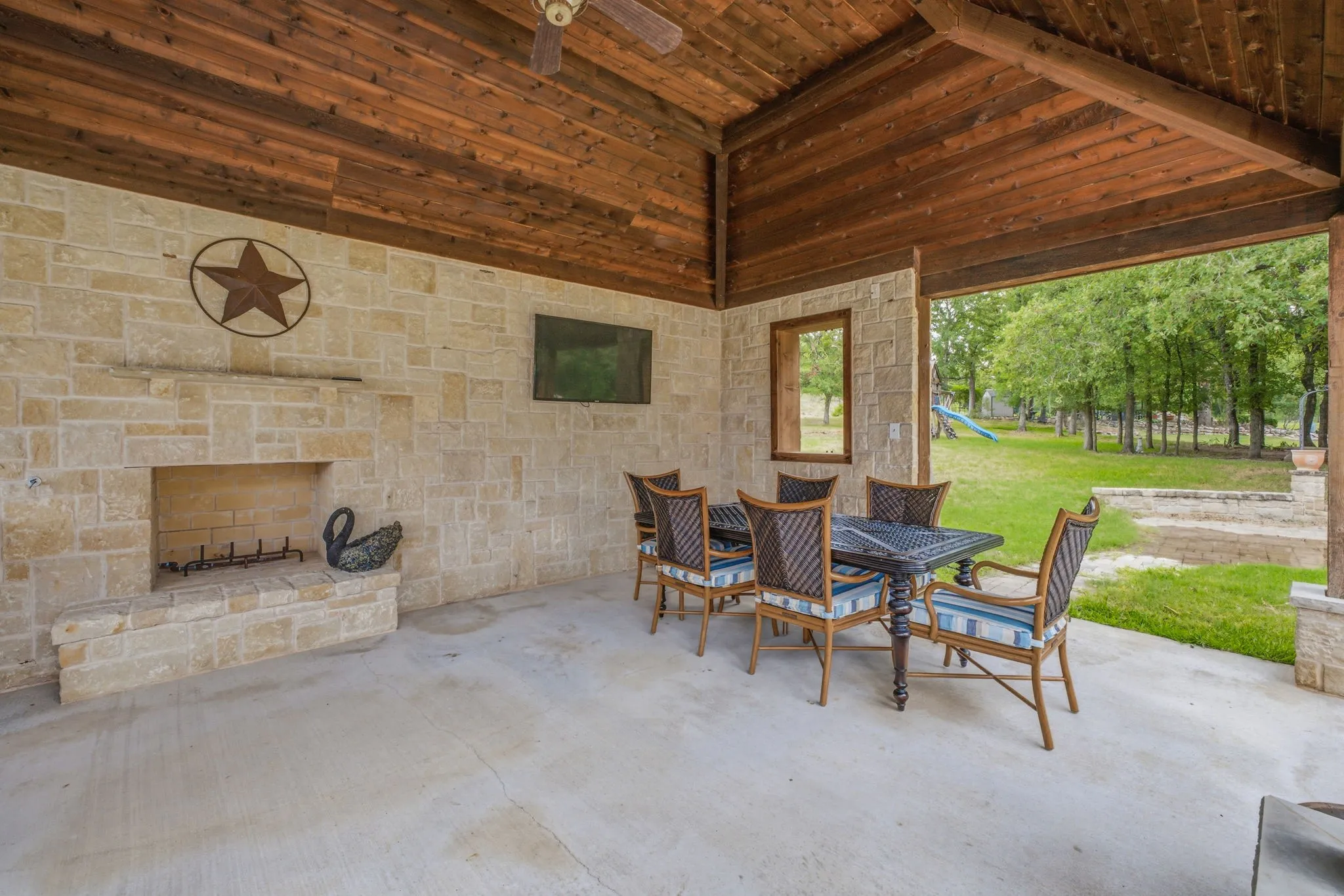 Outdoor living space