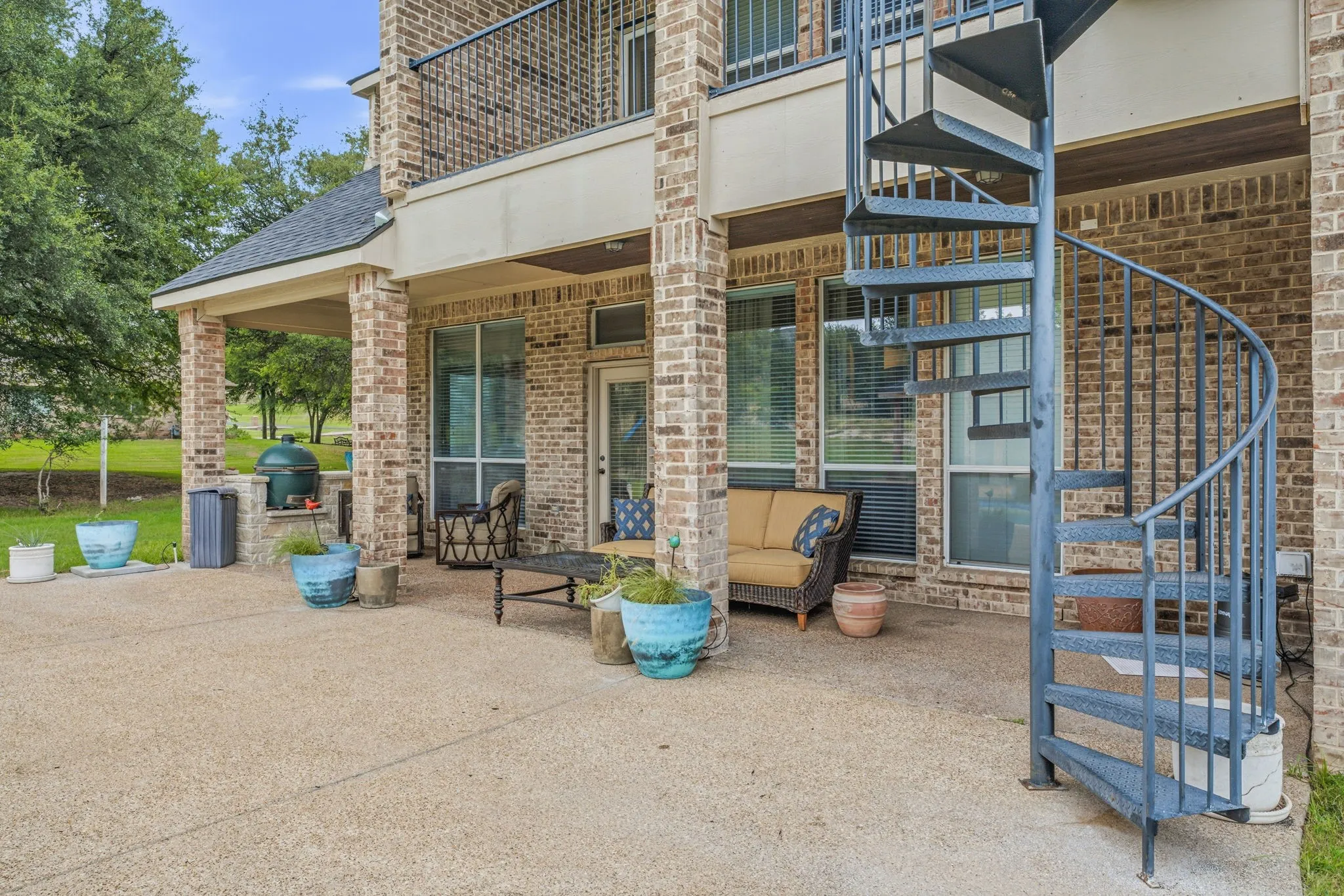 Single Family Residence For Sale in Parker County , 125 Rustling Elm Way, Azle, Texas 76020, 4 Bedroom, 4 Bathroom, 5 Garage spaces, 4,181 Sqft, built in 2007, mls#21334820, Real Estate Agent in Azle, Homes For Sale in Parker county, Homes For Sale in Azle, Realtor in Azle Texas, Real Estate Brokerage Independent Realty Texas, Luminita Cordes Realtor
