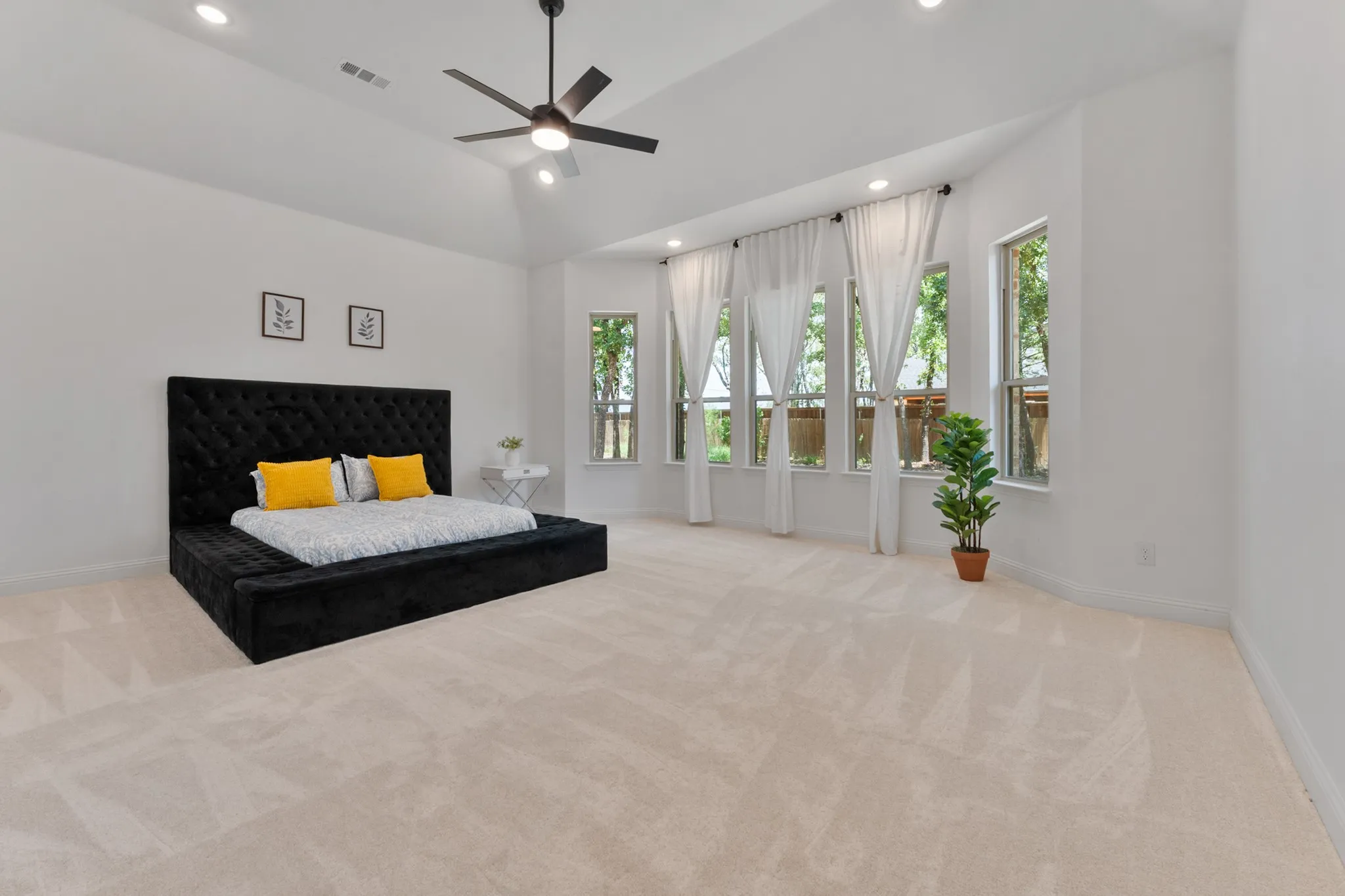 Single Family Residence For Sale in Kaufman County , 300 Seacross Court, Combine, Texas 75159, 5 Bedroom, 4 Bathroom, 3 Garage spaces, 3,677 Sqft, built in 2024, mls#21337932, Real Estate Agent in Combine, Homes For Sale in Kaufman county, Homes For Sale in Combine, Realtor in Combine Texas, Real Estate Brokerage Independent Realty Texas, Luminita Cordes Realtor