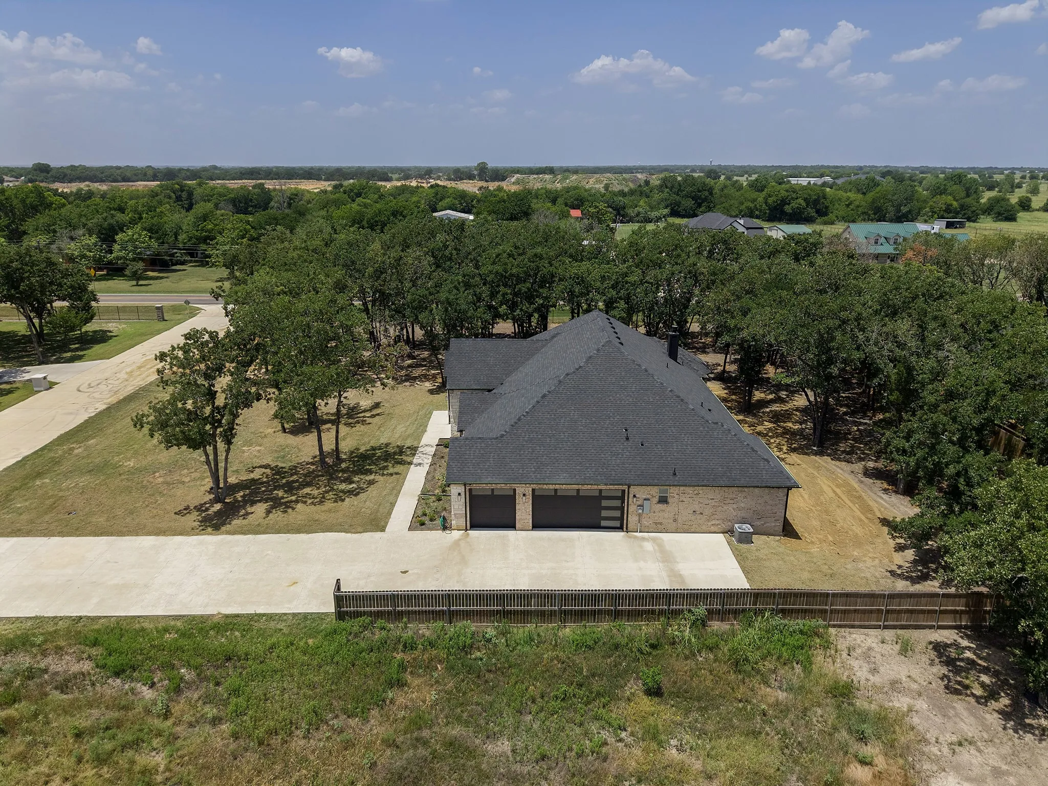 Single Family Residence For Sale in Kaufman County , 300 Seacross Court, Combine, Texas 75159, 5 Bedroom, 4 Bathroom, 3 Garage spaces, 3,677 Sqft, built in 2024, mls#21337932, Real Estate Agent in Combine, Homes For Sale in Kaufman county, Homes For Sale in Combine, Realtor in Combine Texas, Real Estate Brokerage Independent Realty Texas, Luminita Cordes Realtor