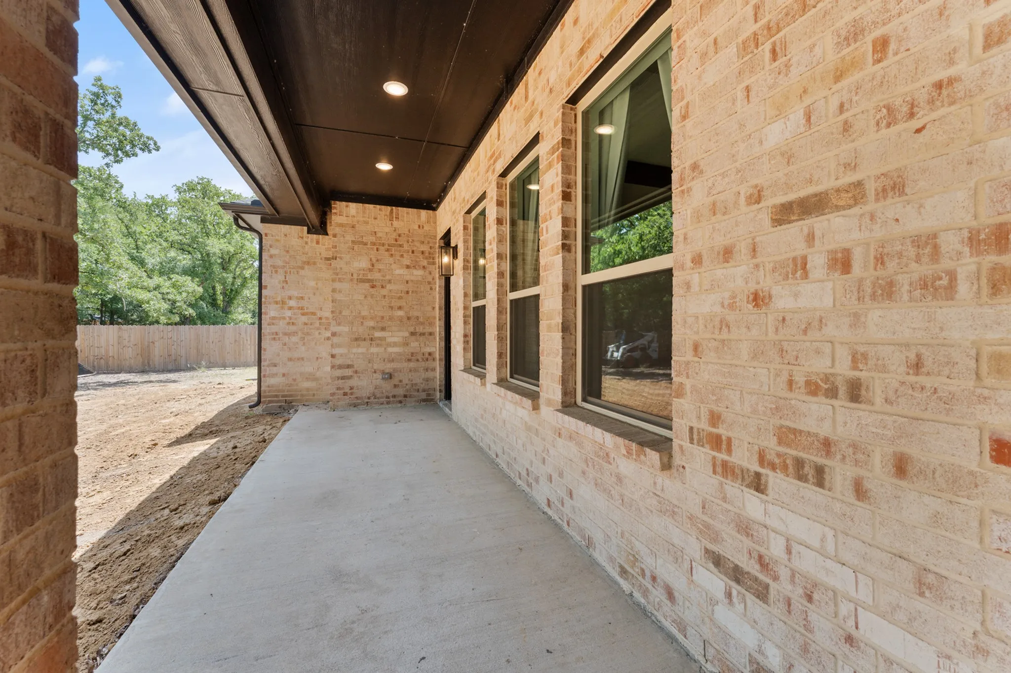 Single Family Residence For Sale in Kaufman County , 300 Seacross Court, Combine, Texas 75159, 5 Bedroom, 4 Bathroom, 3 Garage spaces, 3,677 Sqft, built in 2024, mls#21337932, Real Estate Agent in Combine, Homes For Sale in Kaufman county, Homes For Sale in Combine, Realtor in Combine Texas, Real Estate Brokerage Independent Realty Texas, Luminita Cordes Realtor