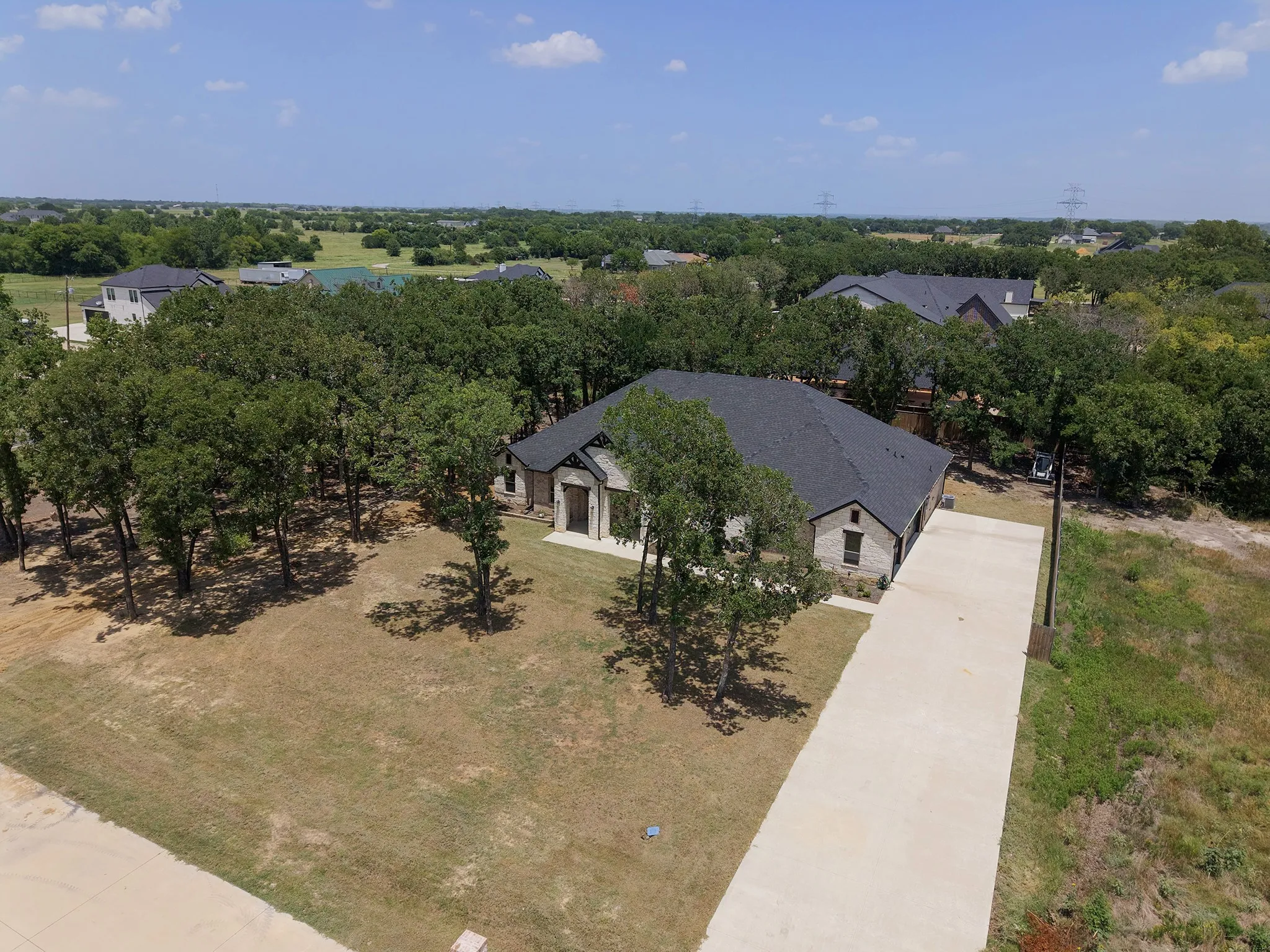 Single Family Residence For Sale in Kaufman County , 300 Seacross Court, Combine, Texas 75159, 5 Bedroom, 4 Bathroom, 3 Garage spaces, 3,677 Sqft, built in 2024, mls#21337932, Real Estate Agent in Combine, Homes For Sale in Kaufman county, Homes For Sale in Combine, Realtor in Combine Texas, Real Estate Brokerage Independent Realty Texas, Luminita Cordes Realtor