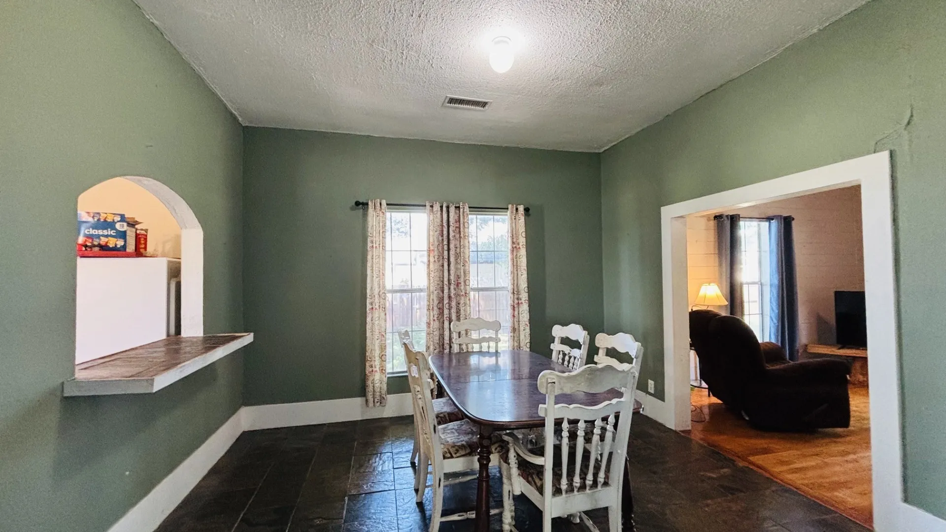 Single Family Residence For Sale in Collin County , 519 W Fm 545, Blue Ridge, Texas 75424, 3 Bedroom, 2 Bathroom, Garage spaces, 2,181 Sqft, built in 1945, mls#21314561, Real Estate Agent in Blue Ridge, Homes For Sale in Collin county, Homes For Sale in Blue Ridge, Realtor in Blue Ridge Texas, Real Estate Brokerage Independent Realty Texas, Luminita Cordes Realtor