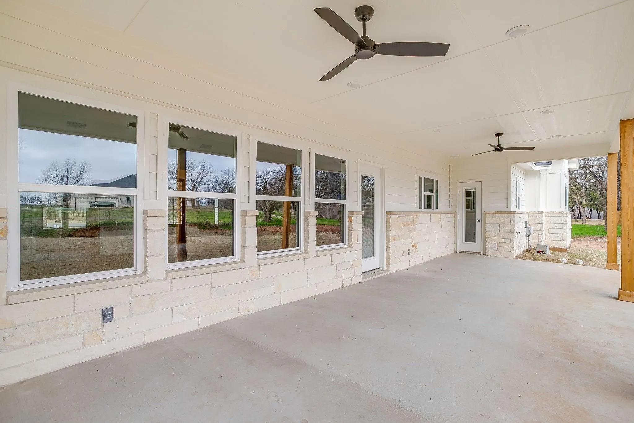 Single Family Residence For Sale in Hood County , 6705 Westover Drive, Granbury, Texas 76049, 3 Bedroom, 3 Bathroom, 3 Garage spaces, 2,416 Sqft, built in 2026, mls#21337933, Real Estate Agent in Granbury, Homes For Sale in Hood county, Homes For Sale in Granbury, Realtor in Granbury Texas, Real Estate Brokerage Independent Realty Texas, Luminita Cordes Realtor