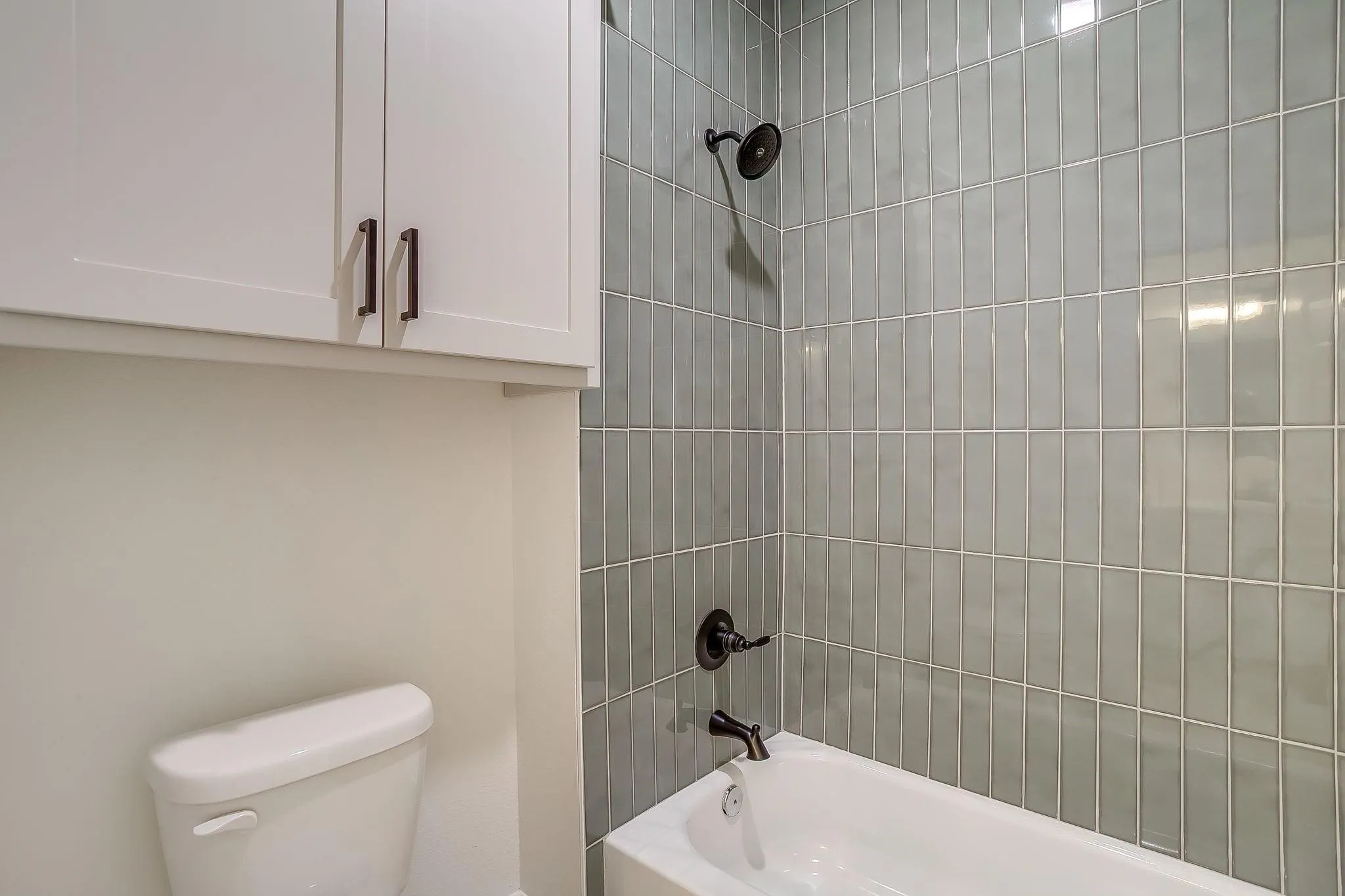 Single Family Residence For Sale in Hood County , 6705 Westover Drive, Granbury, Texas 76049, 3 Bedroom, 3 Bathroom, 3 Garage spaces, 2,416 Sqft, built in 2026, mls#21337933, Real Estate Agent in Granbury, Homes For Sale in Hood county, Homes For Sale in Granbury, Realtor in Granbury Texas, Real Estate Brokerage Independent Realty Texas, Luminita Cordes Realtor