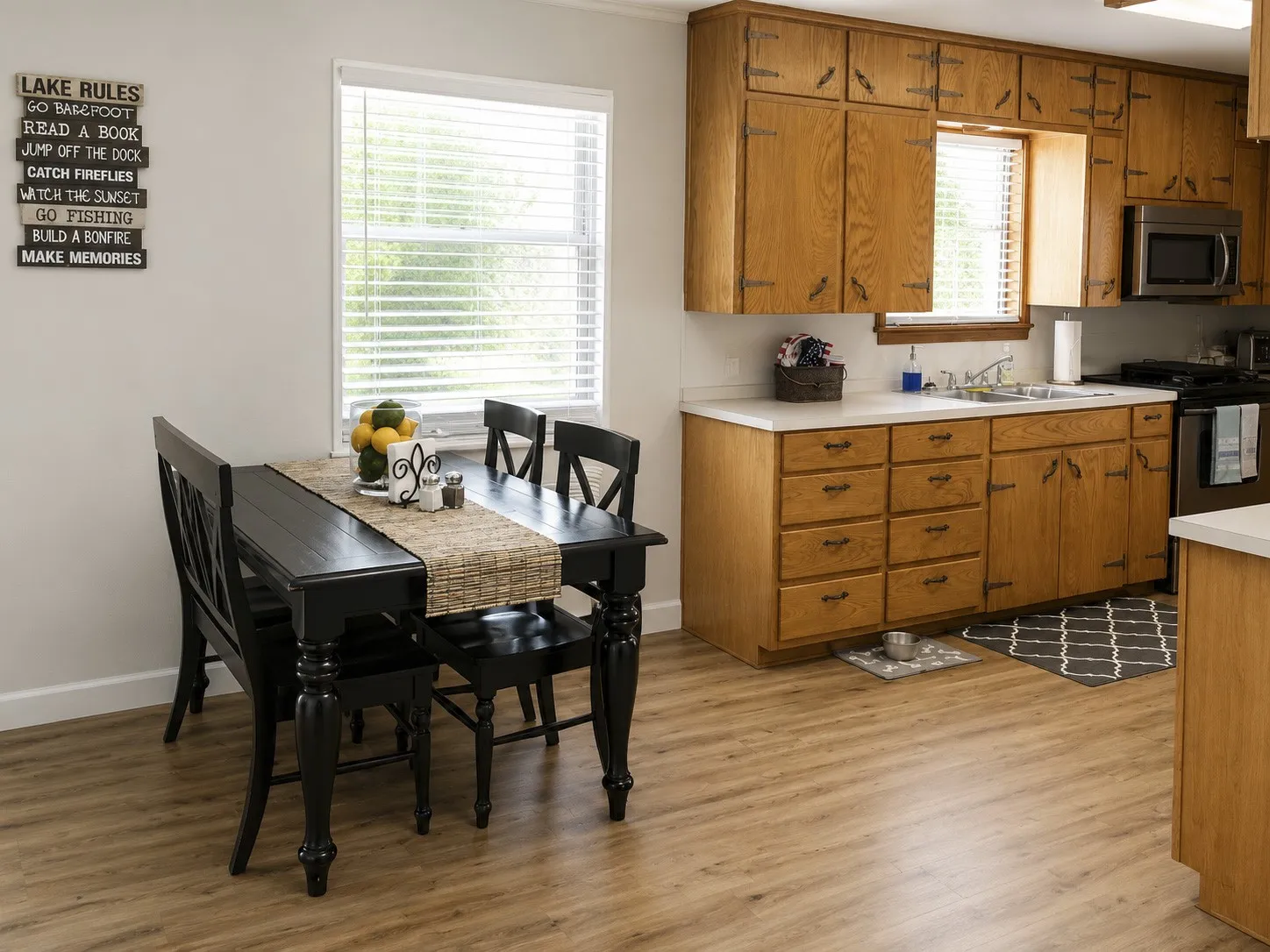 Eat in Kitchen