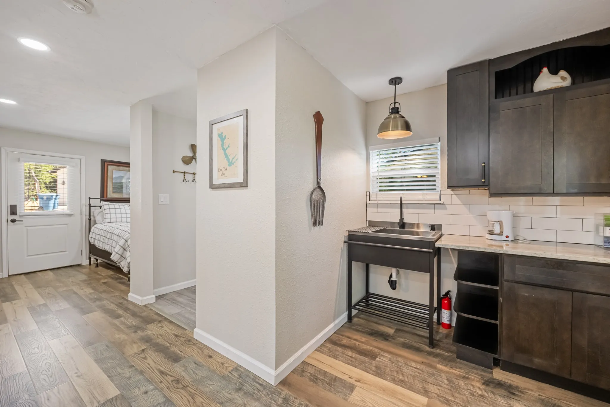 Single Family Residence For Sale in Henderson County , 131 Lakeway Lane, Gun Barrel City, Texas 75156, 6 Bedroom, 6 Bathroom, 3 Garage spaces, 4,300 Sqft, built in 2024, mls#21337766, Real Estate Agent in Gun Barrel City, Homes For Sale in Henderson county, Homes For Sale in Gun Barrel City, Realtor in Gun Barrel City Texas, Real Estate Brokerage Independent Realty Texas, Luminita Cordes Realtor
