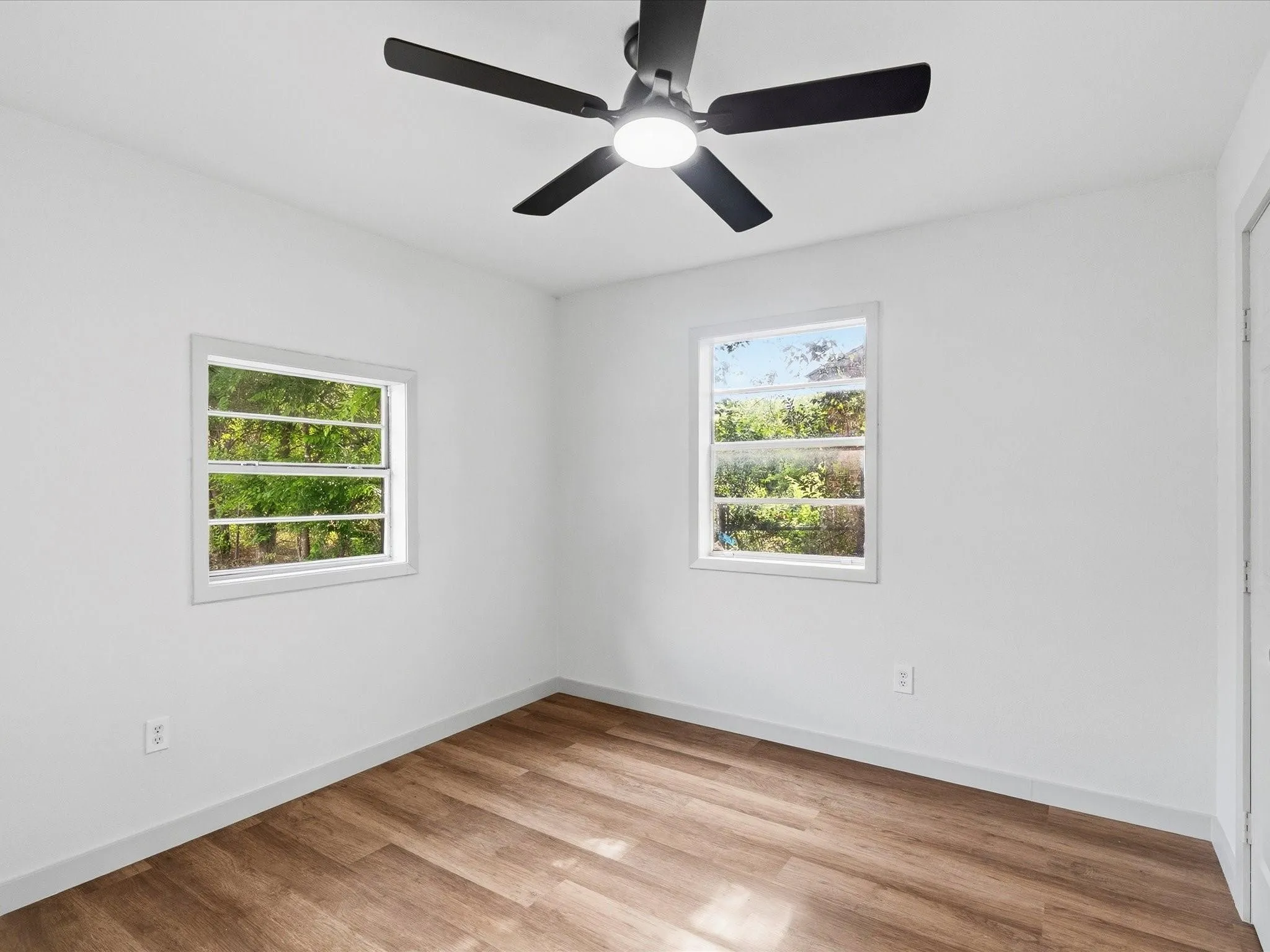Single Family Residence For Rent in Tarrant County , 5718 Landino Street, Sansom Park, Texas 76114, 3 Bedroom, 2 Bathroom, 2 Garage spaces, 1,100 Sqft, built in 1951, mls#21337945, Real Estate Agent in Sansom Park, Homes For Rent in Tarrant county, Homes For Rent in Sansom Park, Realtor in Sansom Park Texas, Real Estate Brokerage Independent Realty Texas, Luminita Cordes Realtor