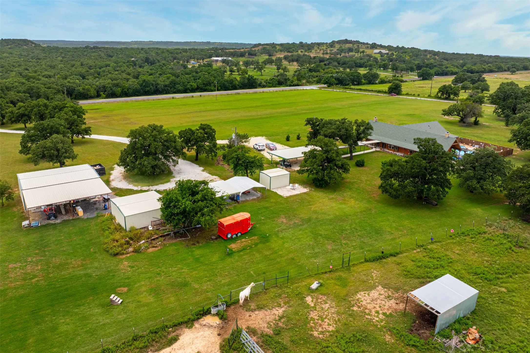 Single Family Residence For Sale in Palo Pinto County , 24087 S Fm 4, Lipan, Texas 76462, 3 Bedroom, 3 Bathroom, Garage spaces, 2,852 Sqft, built in 2022, mls#21335659, Real Estate Agent in Lipan, Homes For Sale in Palo Pinto county, Homes For Sale in Lipan, Realtor in Lipan Texas, Real Estate Brokerage Independent Realty Texas, Luminita Cordes Realtor