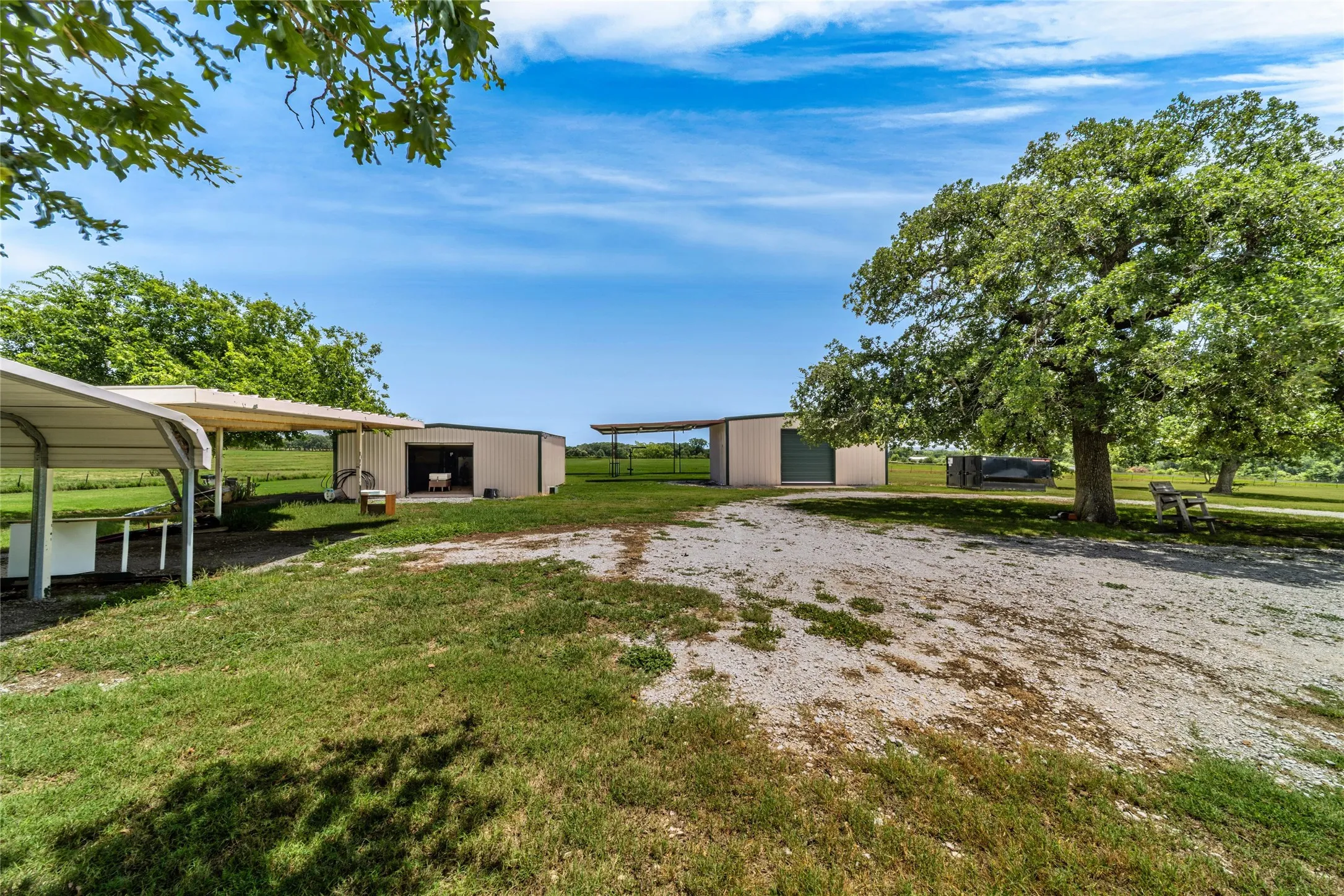 Single Family Residence For Sale in Palo Pinto County , 24087 S Fm 4, Lipan, Texas 76462, 3 Bedroom, 3 Bathroom, Garage spaces, 2,852 Sqft, built in 2022, mls#21335659, Real Estate Agent in Lipan, Homes For Sale in Palo Pinto county, Homes For Sale in Lipan, Realtor in Lipan Texas, Real Estate Brokerage Independent Realty Texas, Luminita Cordes Realtor
