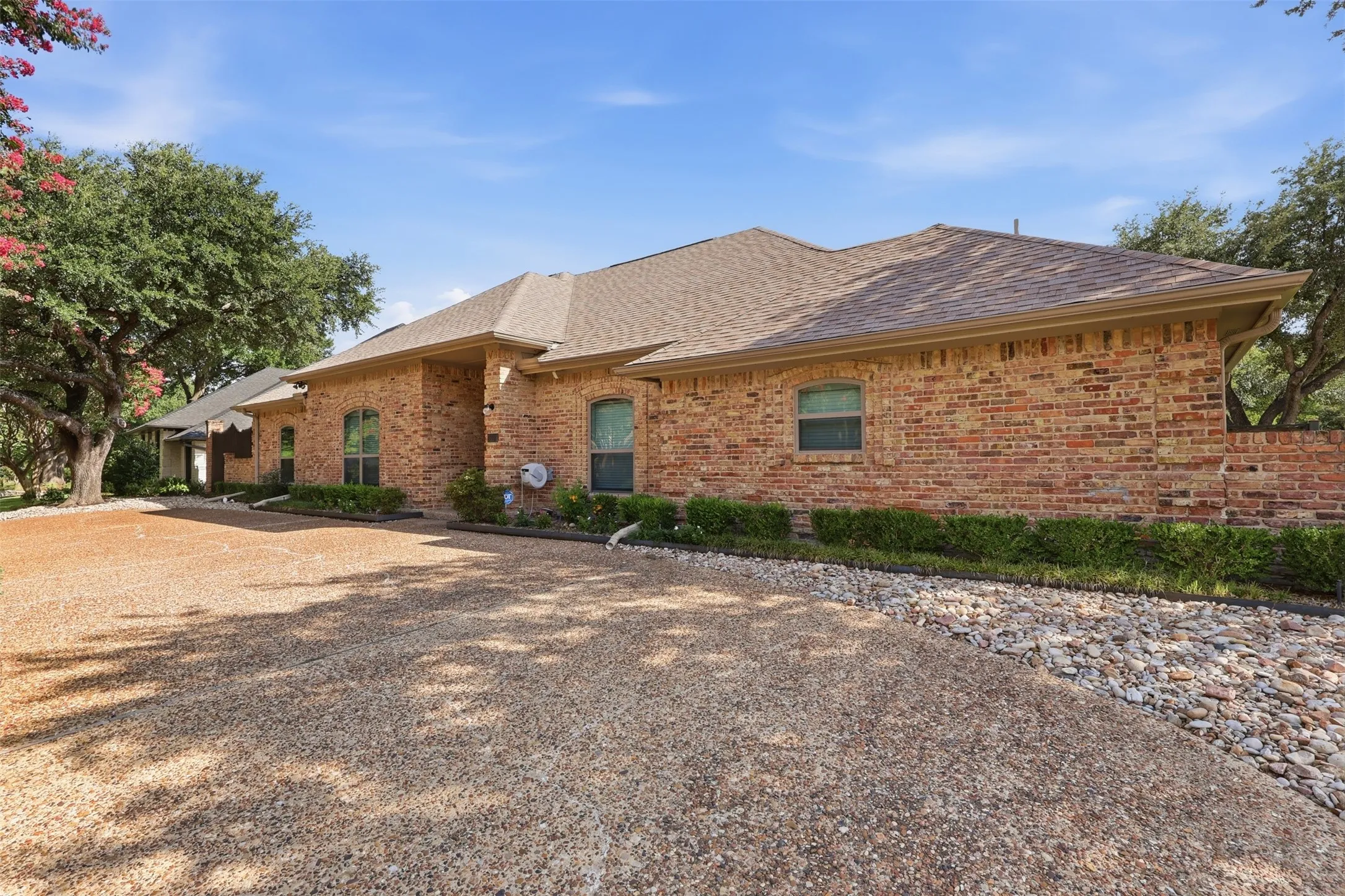 Single Family Residence For Rent in Dallas County , 6302 Warm Mist Lane, Dallas, Texas 75248, 4 Bedrooms, 4 Bathrooms, 3 Garage spaces, 3,418 Sqft, built in 1981, Price $7,125, mls#21337675, Real Estate Agent in Dallas, Homes For Rent in Dallas county, Homes For Rent in Dallas, Realtor in Dallas Texas, Real Estate Brokerage Independent Realty Texas, Luminita Cordes Realtor