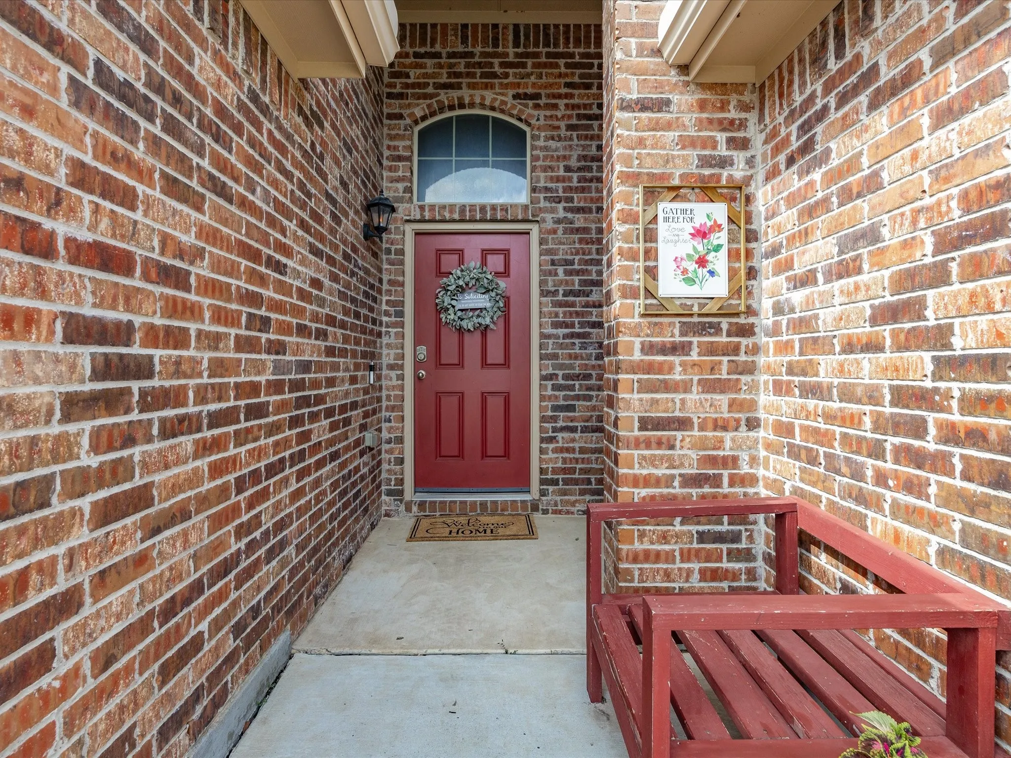 Single Family Residence For Sale in Denton County , 315 Preakness Lane, Ponder, Texas 76259, 4 Bedroom, 2 Bathroom, 2 Garage spaces, 1,773 Sqft, built in 2017, mls#21337972, Real Estate Agent in Ponder, Homes For Sale in Denton county, Homes For Sale in Ponder, Realtor in Ponder Texas, Real Estate Brokerage Independent Realty Texas, Luminita Cordes Realtor