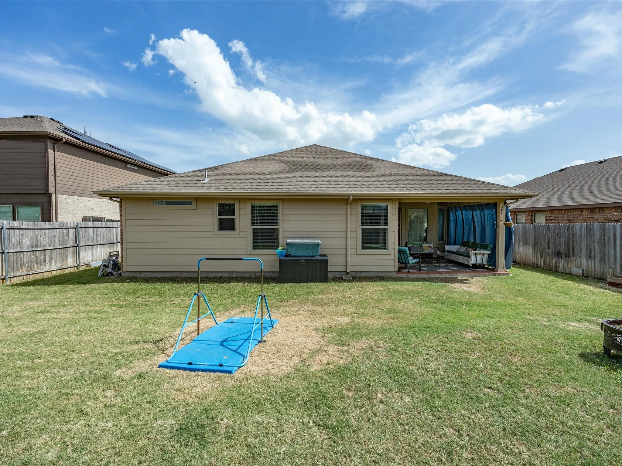 Single Family Residence For Sale in Denton County , 315 Preakness Lane, Ponder, Texas 76259, 4 Bedroom, 2 Bathroom, 2 Garage spaces, 1,773 Sqft, built in 2017, mls#21337972, Real Estate Agent in Ponder, Homes For Sale in Denton county, Homes For Sale in Ponder, Realtor in Ponder Texas, Real Estate Brokerage Independent Realty Texas, Luminita Cordes Realtor