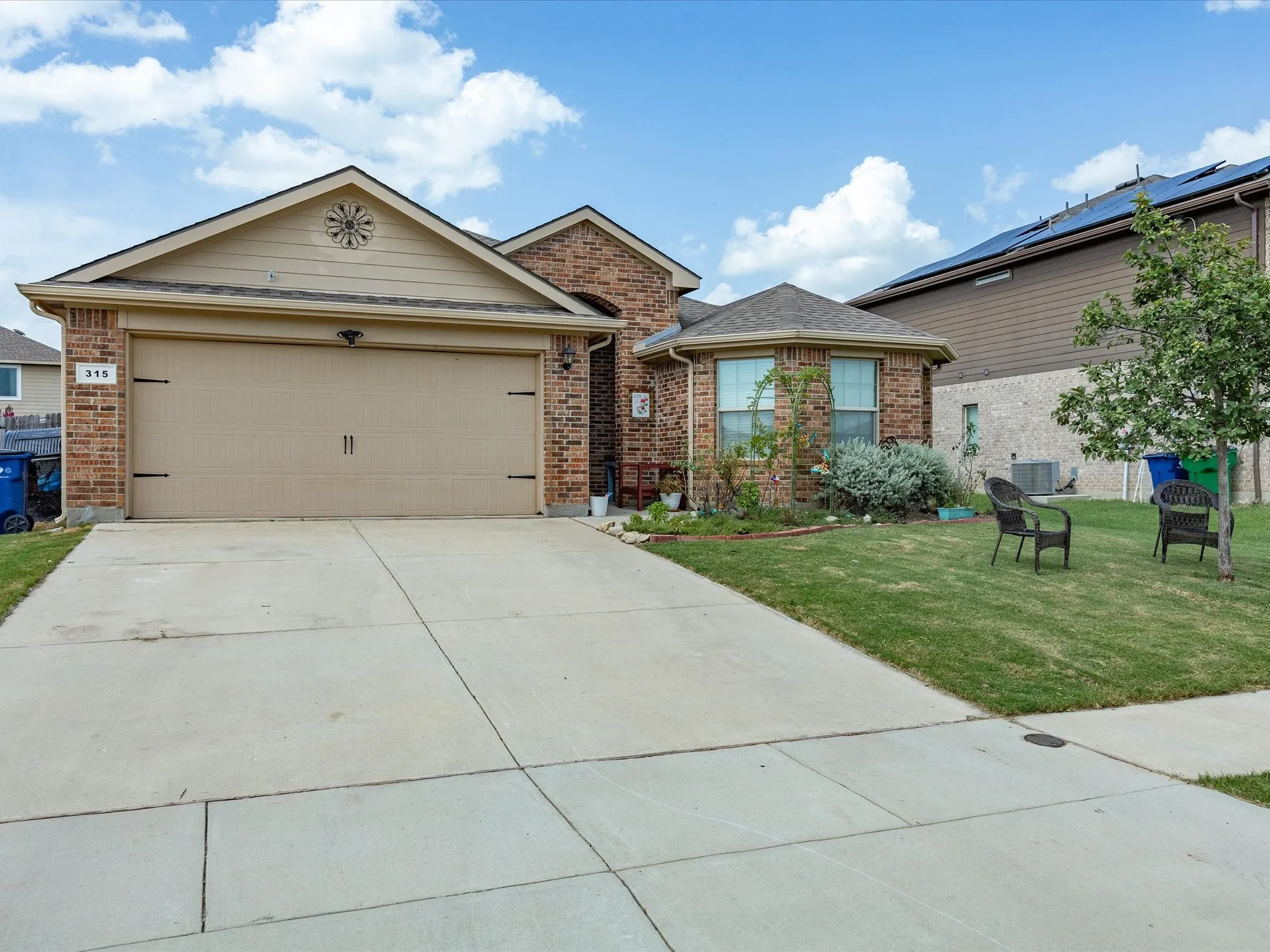 Single Family Residence For Sale in Denton County , 315 Preakness Lane, Ponder, Texas 76259, 4 Bedroom, 2 Bathroom, 2 Garage spaces, 1,773 Sqft, built in 2017, mls#21337972, Real Estate Agent in Ponder, Homes For Sale in Denton county, Homes For Sale in Ponder, Realtor in Ponder Texas, Real Estate Brokerage Independent Realty Texas, Luminita Cordes Realtor