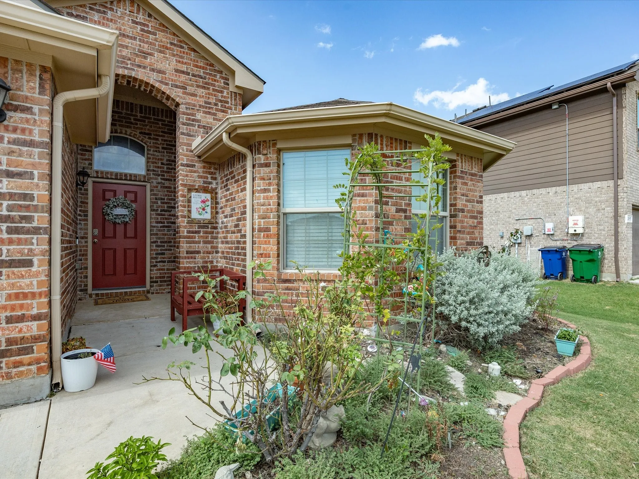 Single Family Residence For Sale in Denton County , 315 Preakness Lane, Ponder, Texas 76259, 4 Bedroom, 2 Bathroom, 2 Garage spaces, 1,773 Sqft, built in 2017, mls#21337972, Real Estate Agent in Ponder, Homes For Sale in Denton county, Homes For Sale in Ponder, Realtor in Ponder Texas, Real Estate Brokerage Independent Realty Texas, Luminita Cordes Realtor