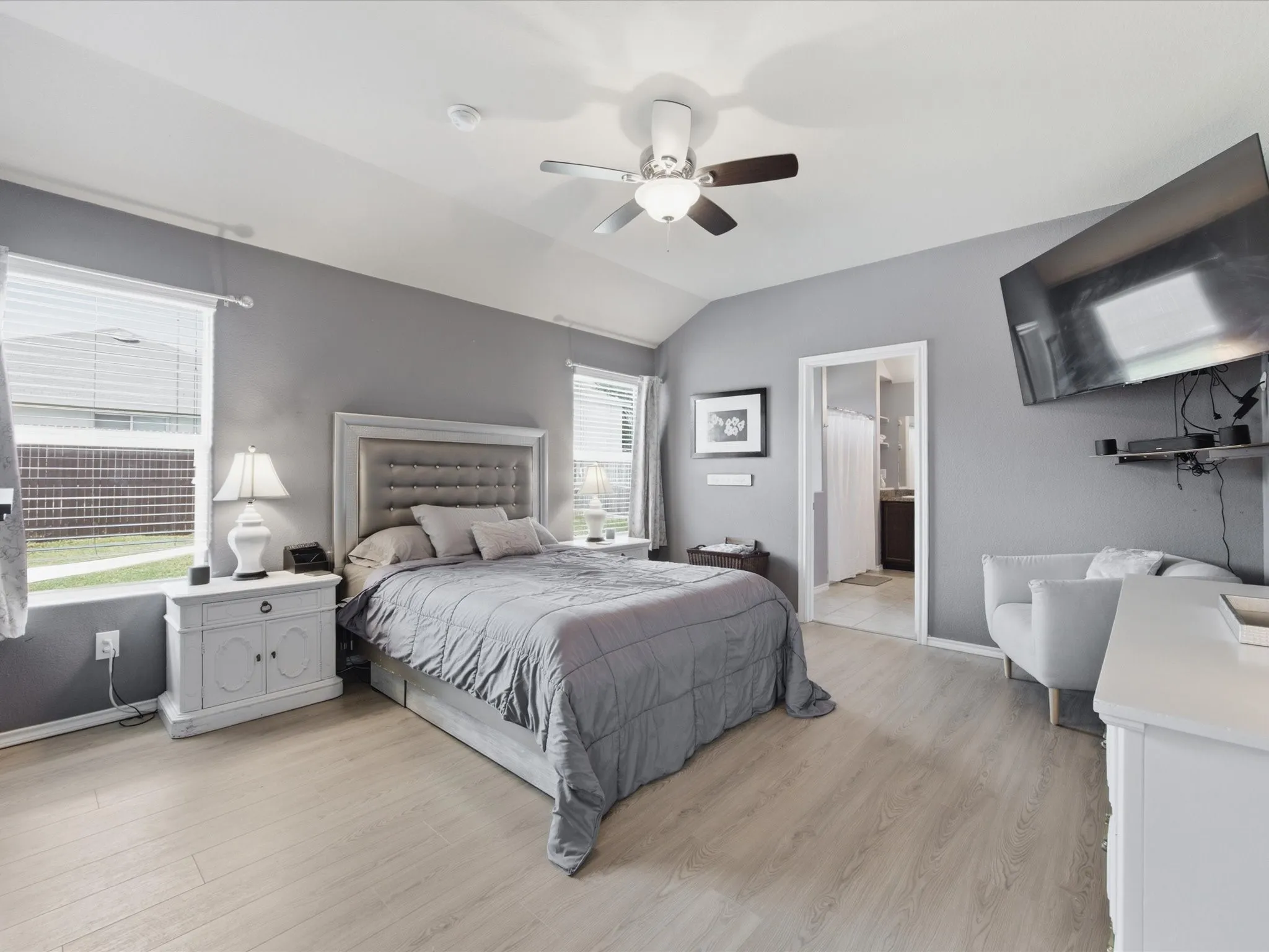 Single Family Residence For Sale in Denton County , 315 Preakness Lane, Ponder, Texas 76259, 4 Bedroom, 2 Bathroom, 2 Garage spaces, 1,773 Sqft, built in 2017, mls#21337972, Real Estate Agent in Ponder, Homes For Sale in Denton county, Homes For Sale in Ponder, Realtor in Ponder Texas, Real Estate Brokerage Independent Realty Texas, Luminita Cordes Realtor