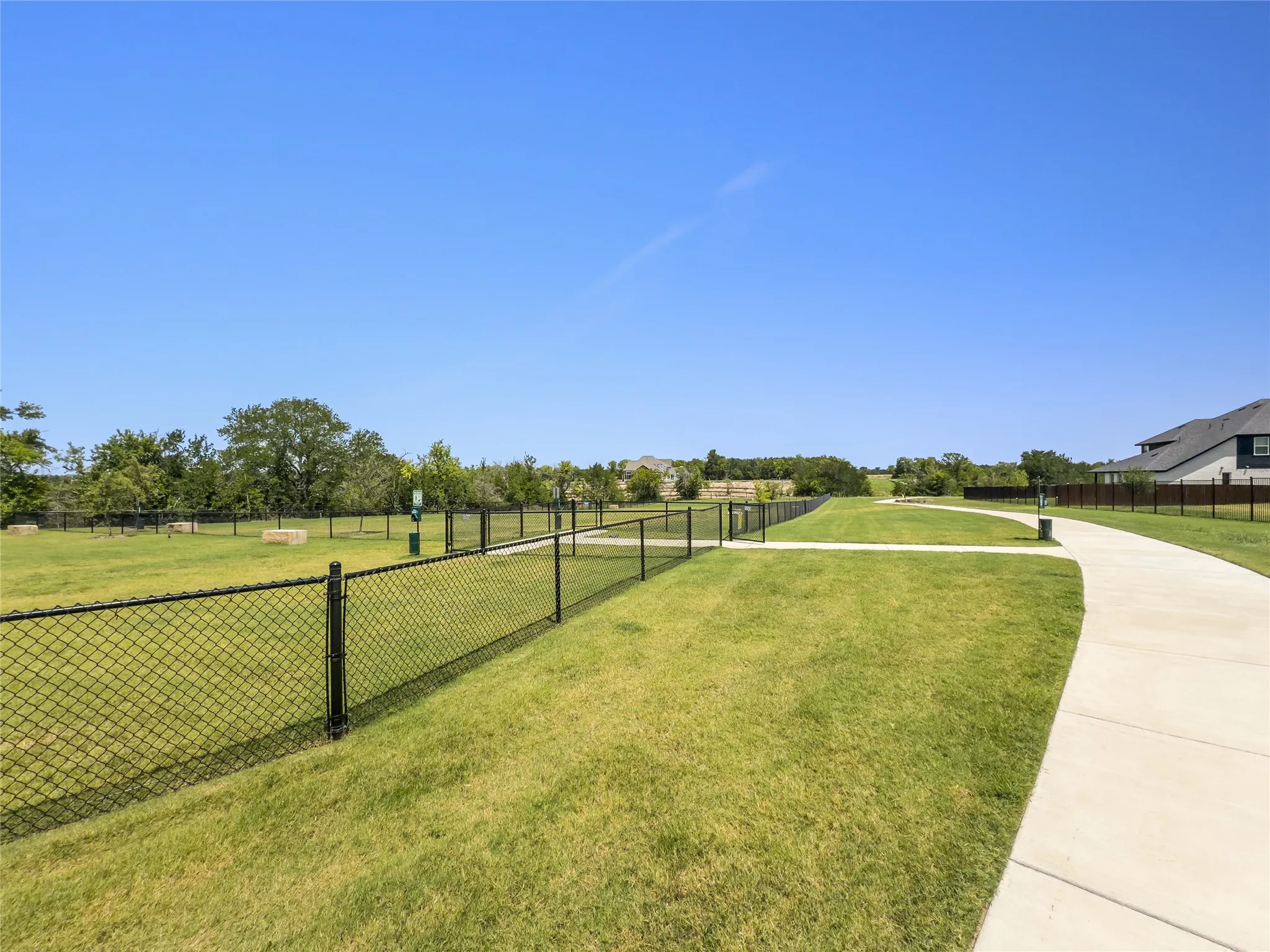Single Family Residence For Sale in Collin County , 363 Misty Meadow Lane, Lavon, Texas 75166, 5 Bedroom, 3 Bathroom, 2 Garage spaces, 2,399 Sqft, built in 2024, mls#21337886, Real Estate Agent in Lavon, Homes For Sale in Collin county, Homes For Sale in Lavon, Realtor in Lavon Texas, Real Estate Brokerage Independent Realty Texas, Luminita Cordes Realtor