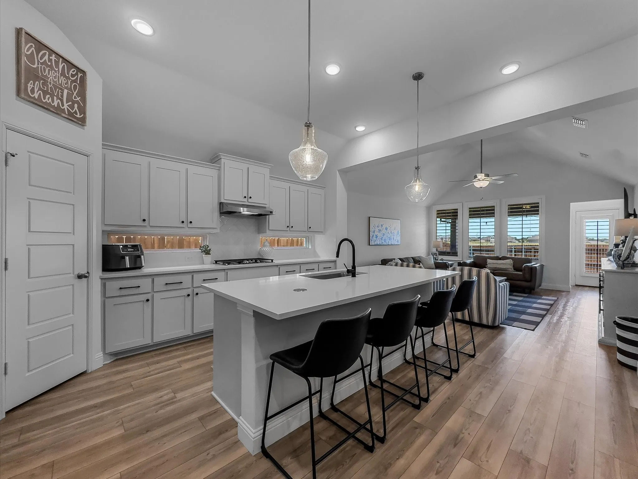 Single Family Residence For Sale in Collin County , 363 Misty Meadow Lane, Lavon, Texas 75166, 5 Bedroom, 3 Bathroom, 2 Garage spaces, 2,399 Sqft, built in 2024, mls#21337886, Real Estate Agent in Lavon, Homes For Sale in Collin county, Homes For Sale in Lavon, Realtor in Lavon Texas, Real Estate Brokerage Independent Realty Texas, Luminita Cordes Realtor