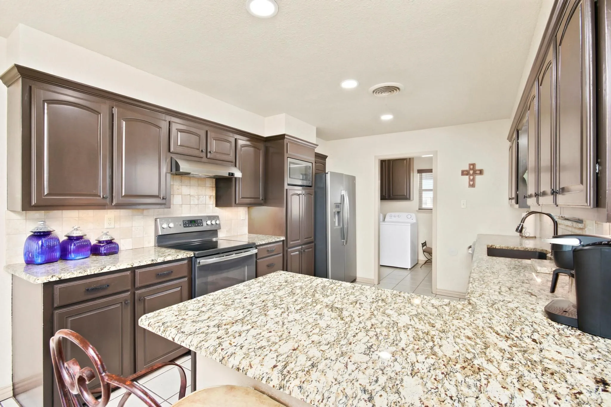Single Family Residence For Sale in Taylor County , 5609 Fm 126, Merkel, Texas 79536, 3 Bedroom, 2 Bathroom, Garage spaces, 1,836 Sqft, built in 1982, mls#21337924, Real Estate Agent in Merkel, Homes For Sale in Taylor county, Homes For Sale in Merkel, Realtor in Merkel Texas, Real Estate Brokerage Independent Realty Texas, Luminita Cordes Realtor
