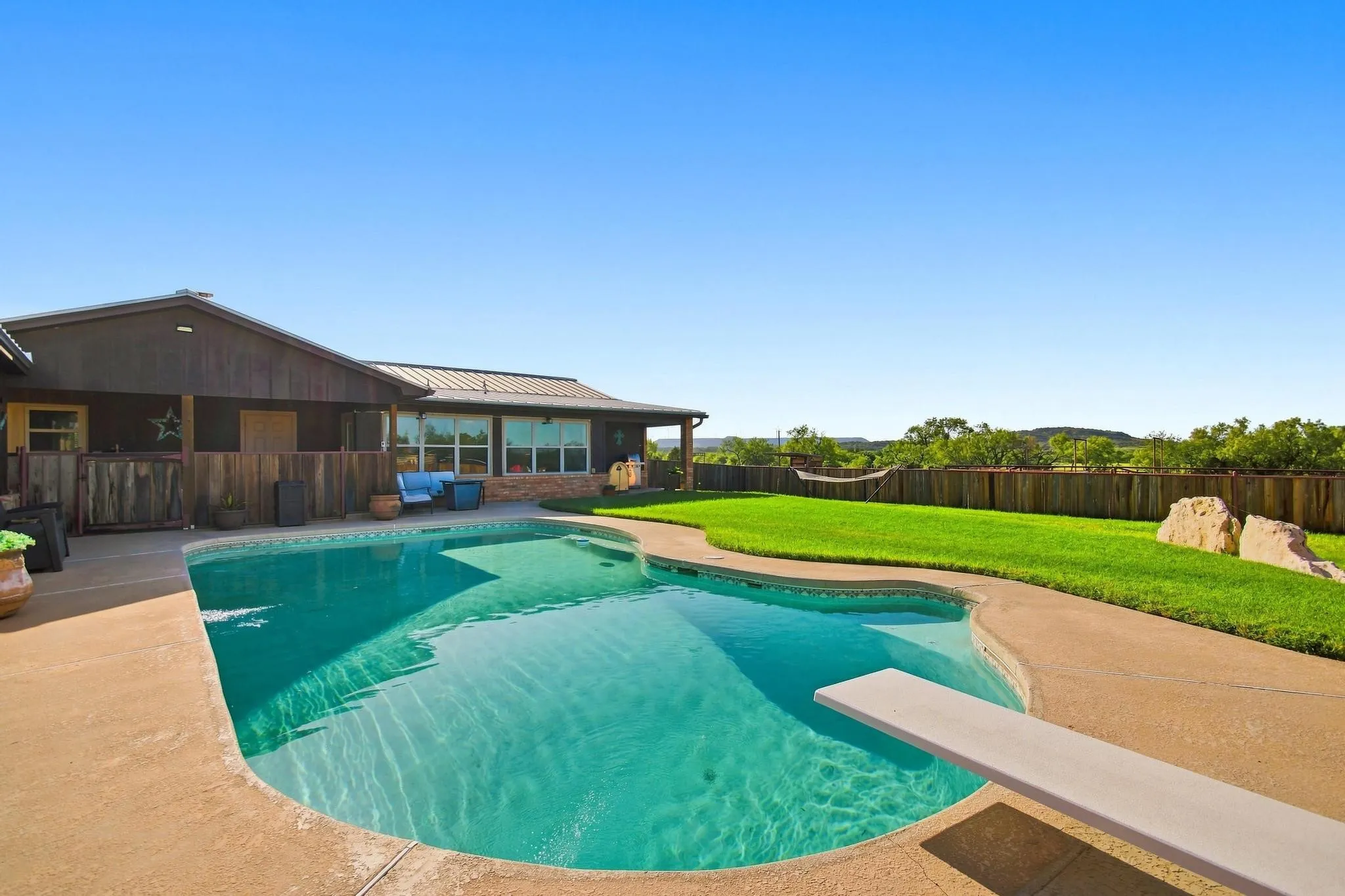 Single Family Residence For Sale in Taylor County , 5609 Fm 126, Merkel, Texas 79536, 3 Bedroom, 2 Bathroom, Garage spaces, 1,836 Sqft, built in 1982, mls#21337924, Real Estate Agent in Merkel, Homes For Sale in Taylor county, Homes For Sale in Merkel, Realtor in Merkel Texas, Real Estate Brokerage Independent Realty Texas, Luminita Cordes Realtor