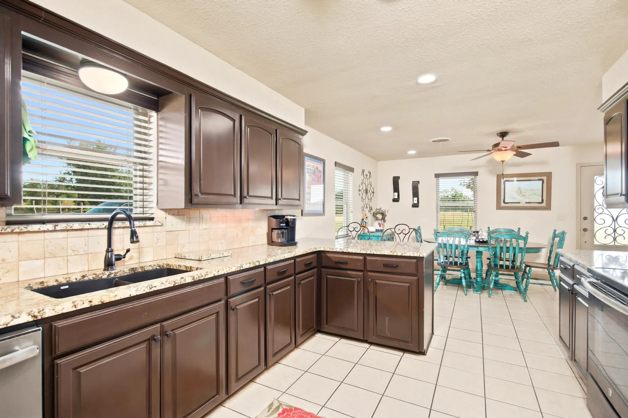 Single Family Residence For Sale in Taylor County , 5609 Fm 126, Merkel, Texas 79536, 3 Bedroom, 2 Bathroom, Garage spaces, 1,836 Sqft, built in 1982, mls#21337924, Real Estate Agent in Merkel, Homes For Sale in Taylor county, Homes For Sale in Merkel, Realtor in Merkel Texas, Real Estate Brokerage Independent Realty Texas, Luminita Cordes Realtor