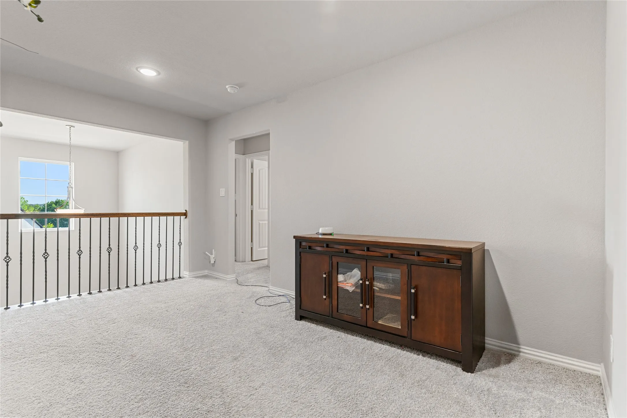 Single Family Residence For Sale in Parker County , 832 Feather Edge Drive, Springtown, Texas 76082, 4 Bedroom, 3 Bathroom, 2 Garage spaces, 2,675 Sqft, built in 2022, mls#21337969, Real Estate Agent in Springtown, Homes For Sale in Parker county, Homes For Sale in Springtown, Realtor in Springtown Texas, Real Estate Brokerage Independent Realty Texas, Luminita Cordes Realtor