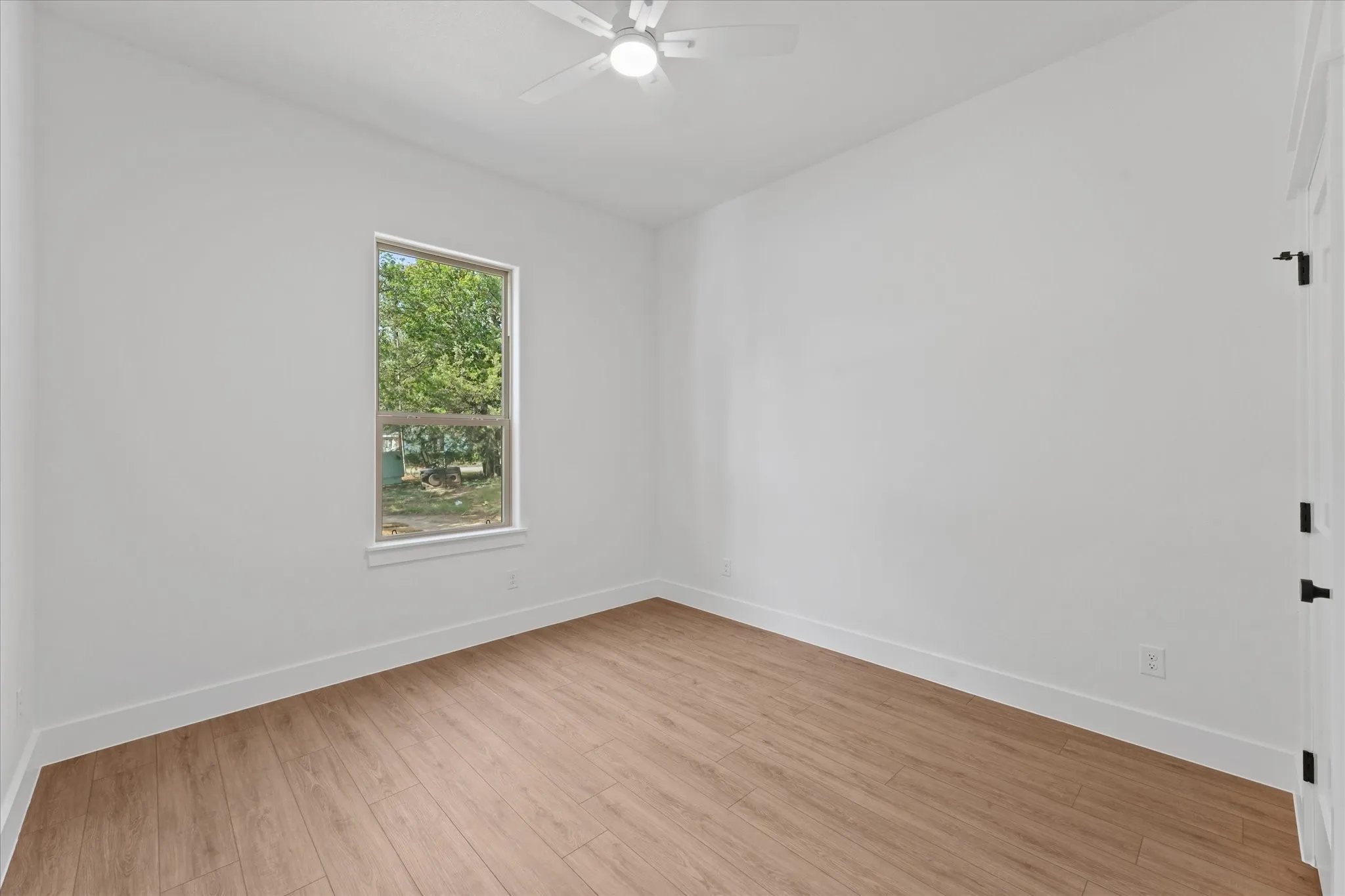 Single Family Residence For Sale in Tarrant County , 605 N Stewart Street, Azle, Texas 76020, 4 Bedroom, 2 Bathroom, 2 Garage spaces, 1,863 Sqft, built in 2026, mls#21337976, Real Estate Agent in Azle, Homes For Sale in Tarrant county, Homes For Sale in Azle, Realtor in Azle Texas, Real Estate Brokerage Independent Realty Texas, Luminita Cordes Realtor